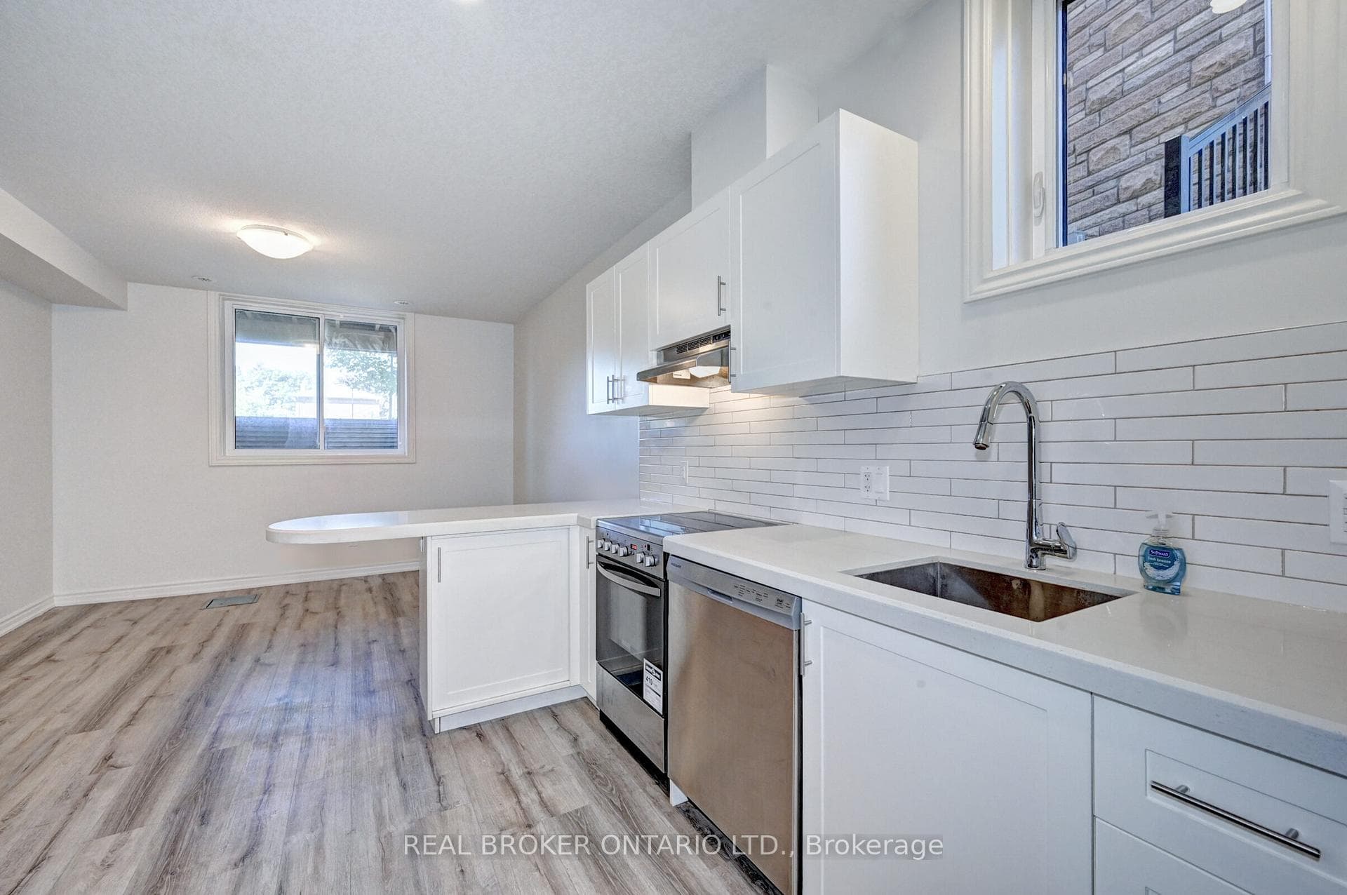 164 Heiman Street Unit 8A photo 8