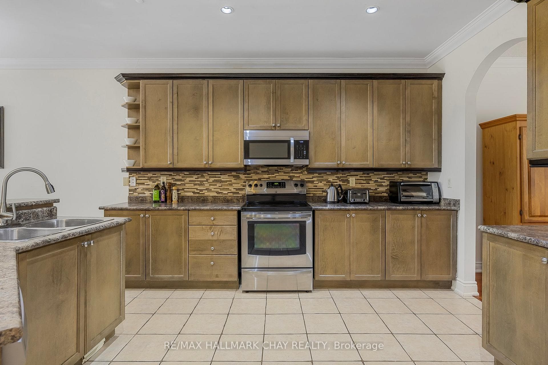 473 Haines Street photo 7