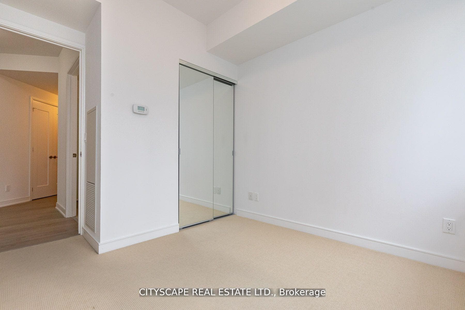 88 Scott Street Unit 1603 photo 9