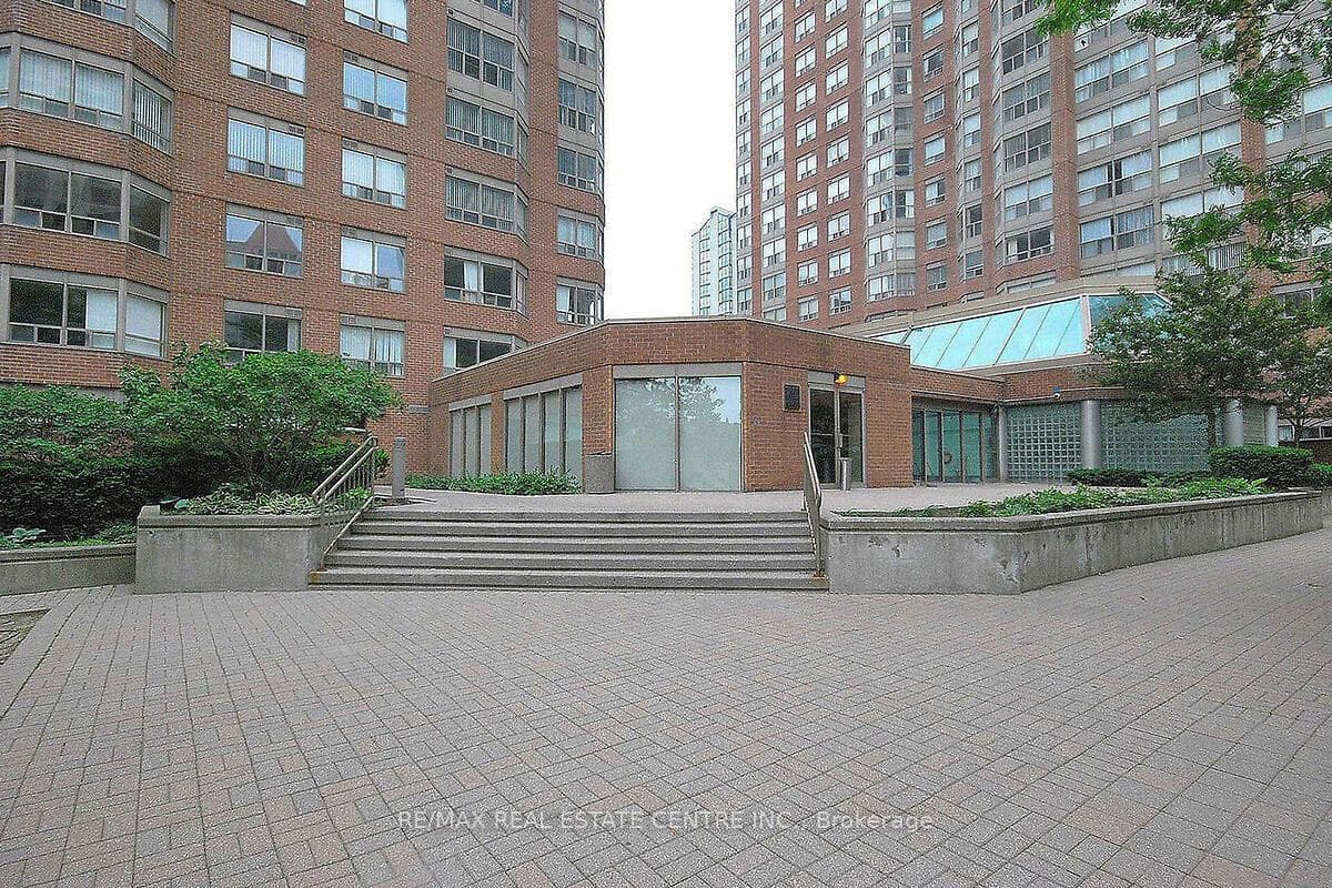 335 Webb Drive Unit 1503 photo 4