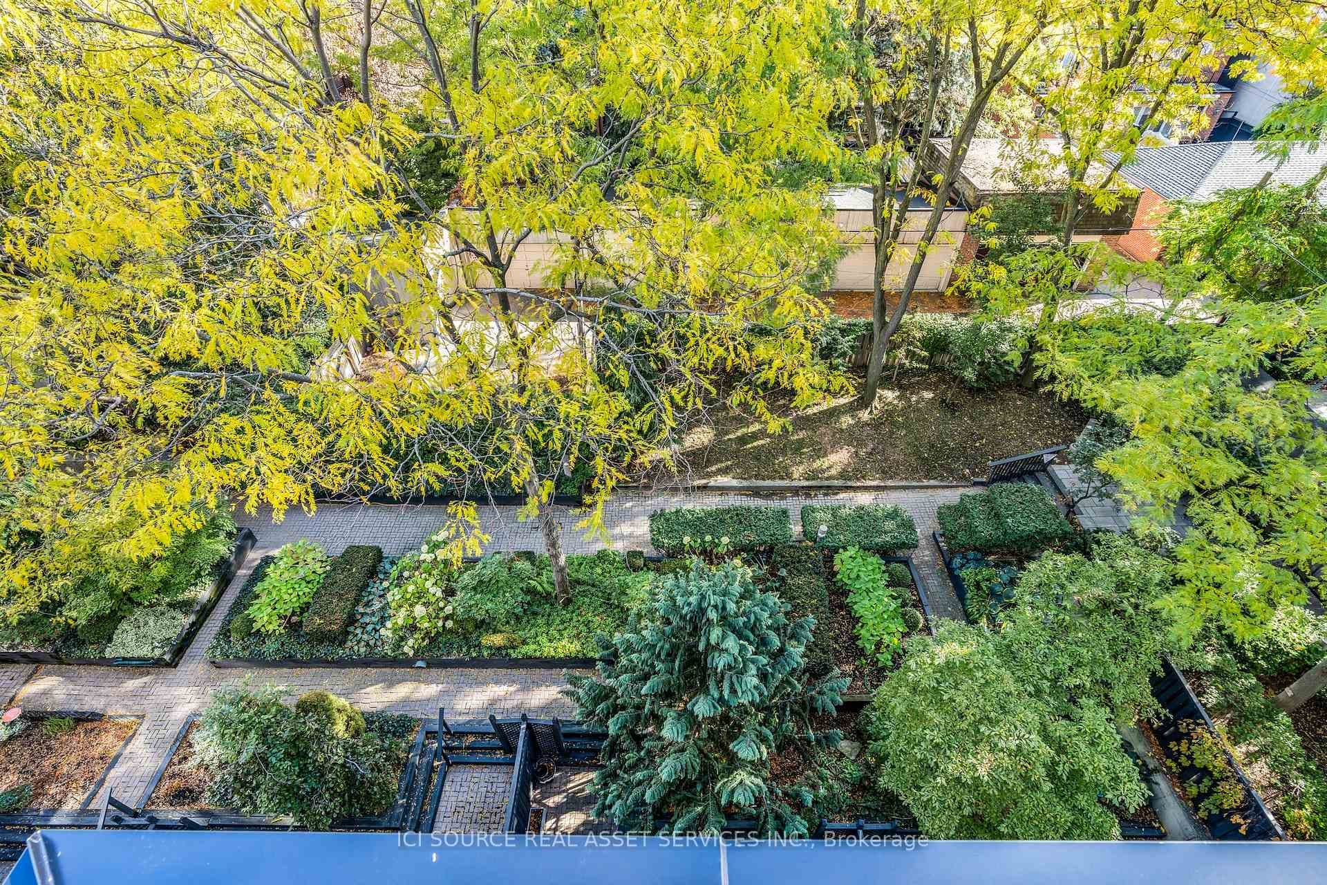 225 Davenport Road Unit 508 photo 12