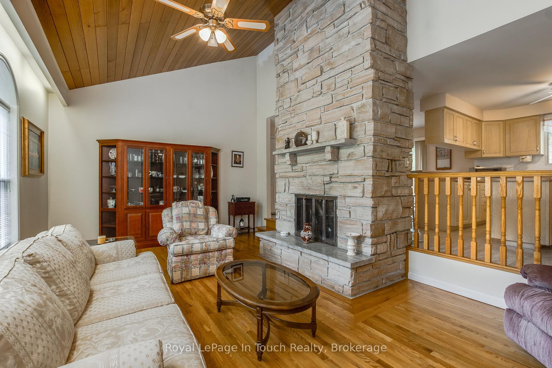 487 Tiny Beaches Road photo 6