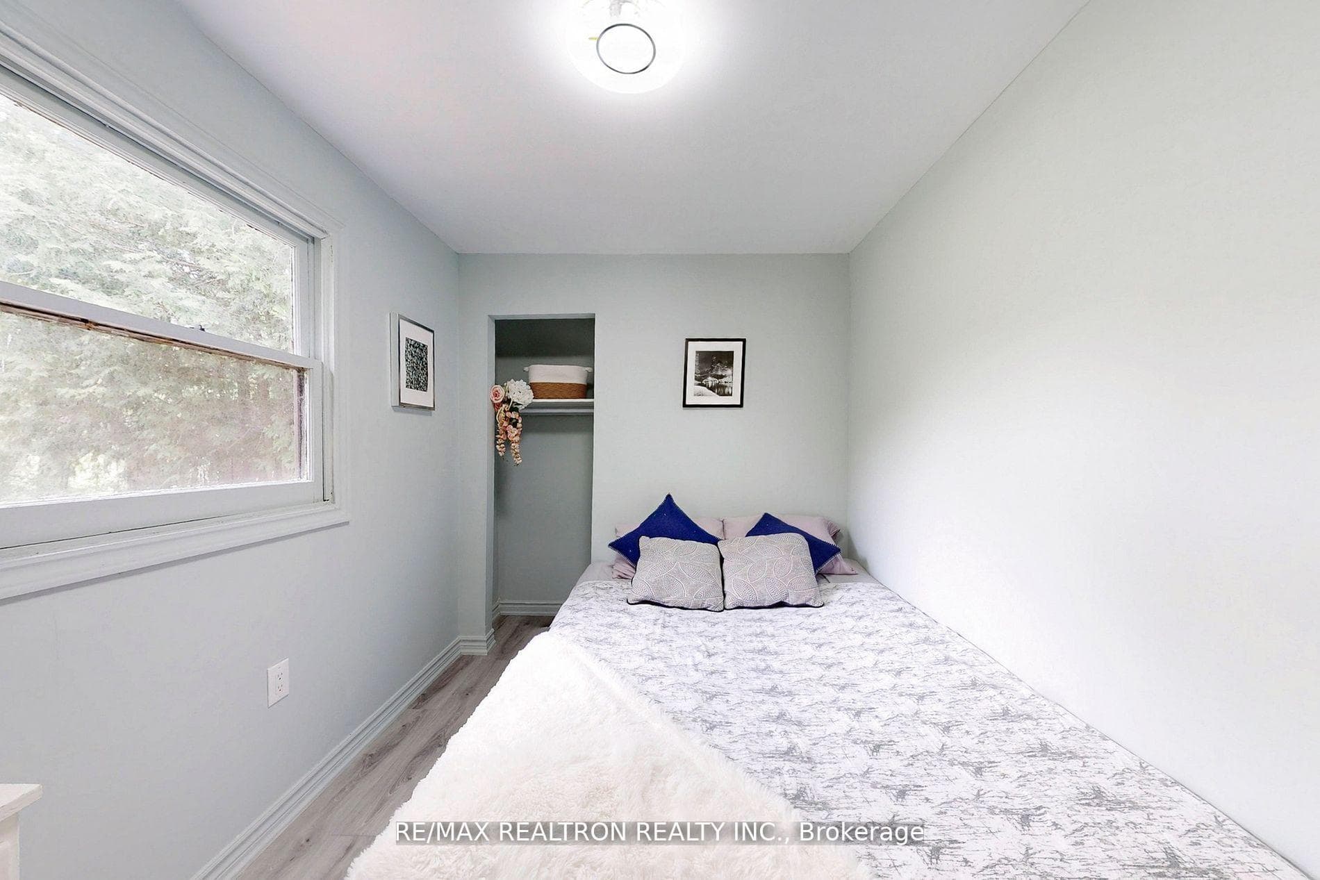 6090 Sheba Drive photo 22