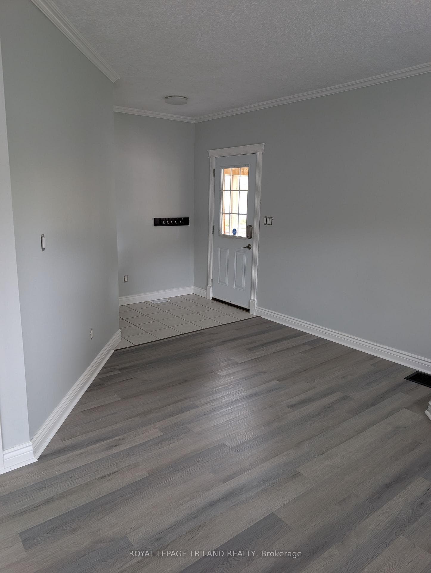 256 EDINBURGH Street photo 4