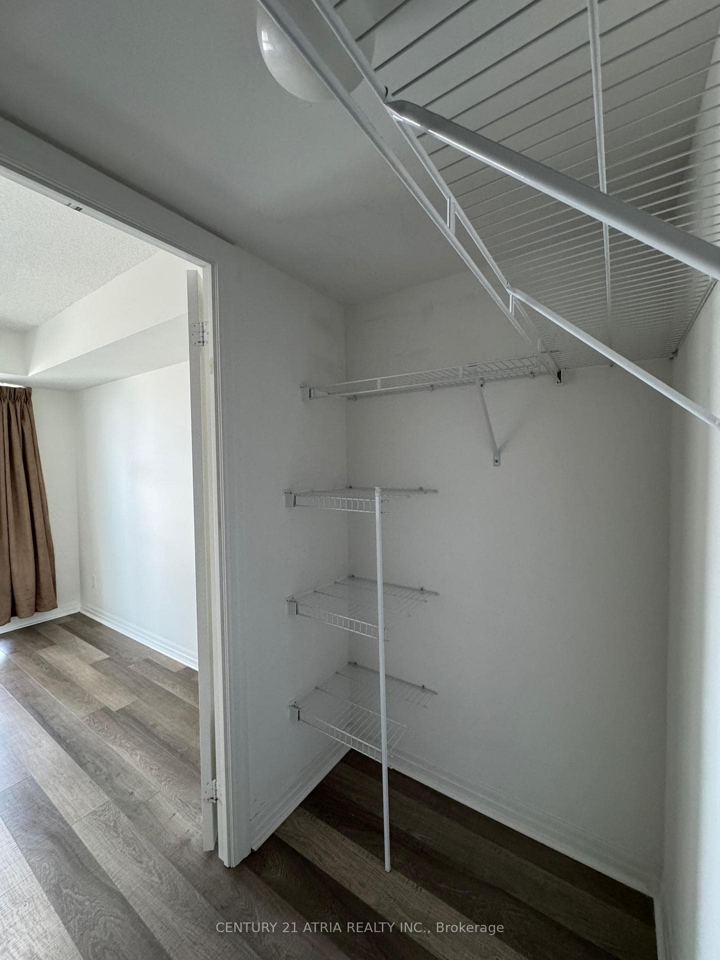 2015 Sheppard Avenue Unit 511 photo 14