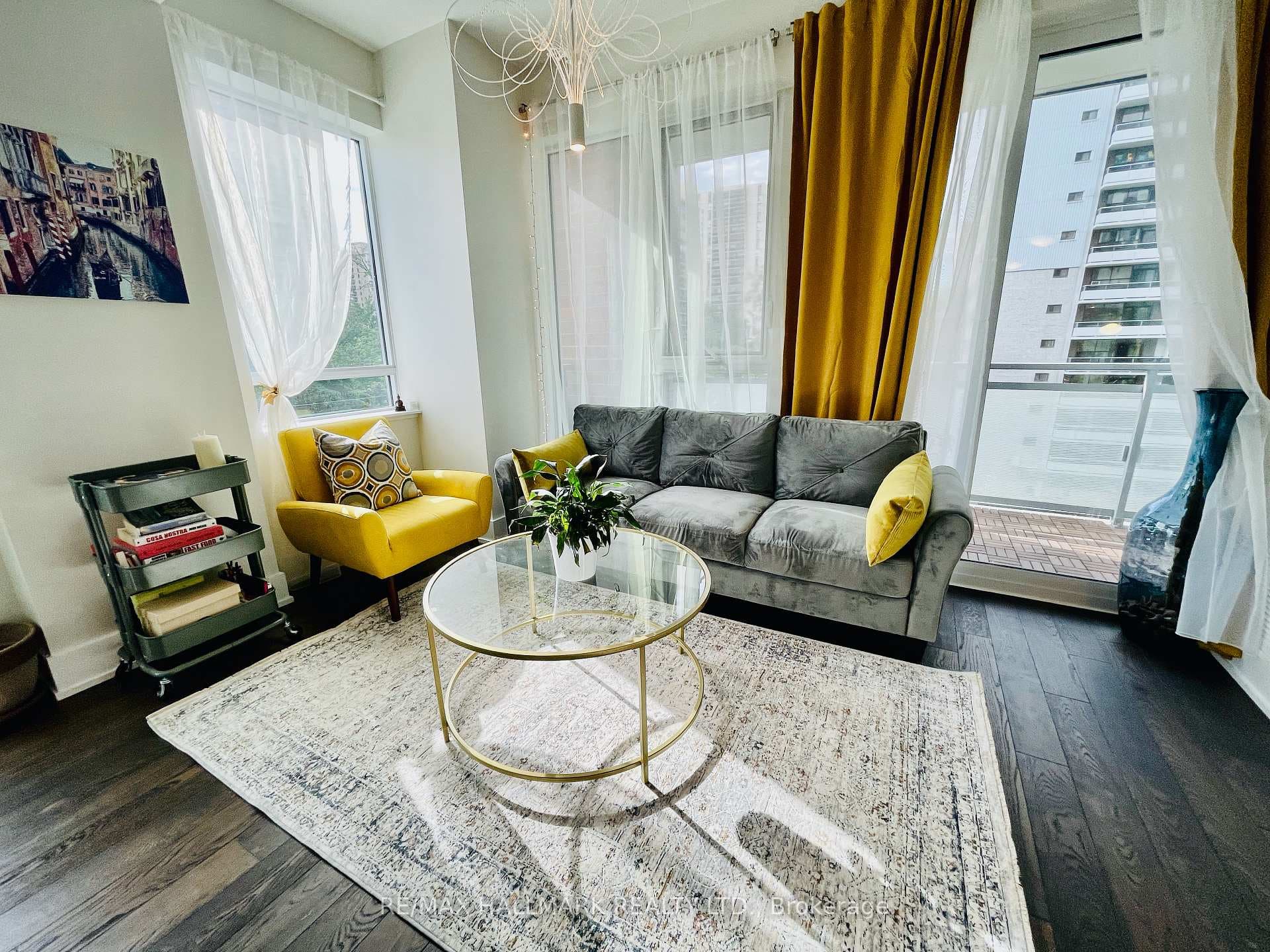 1830 Bloor Street Unit 534 photo 7