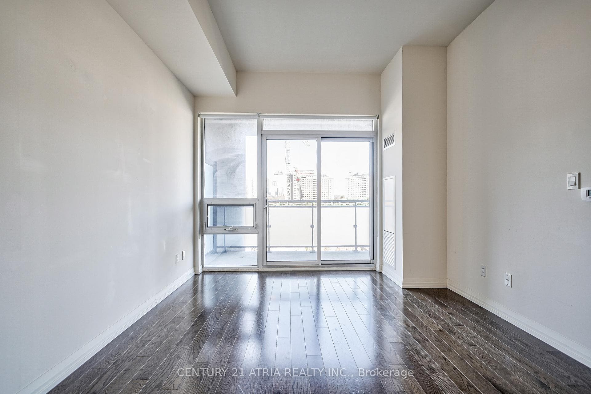 460 Adelaide Street Unit 809 photo 22