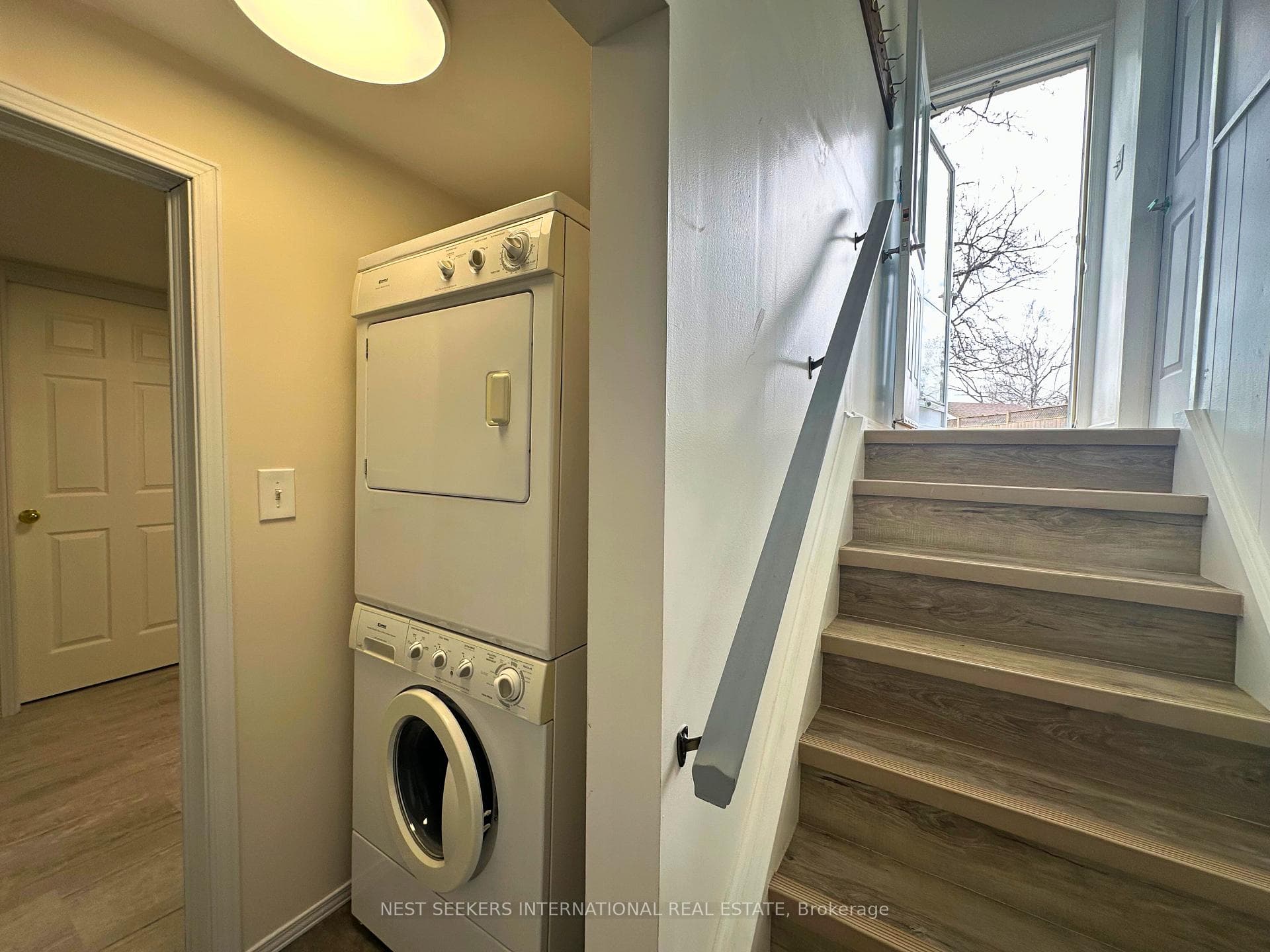 494 Oshawa Boulevard photo 13
