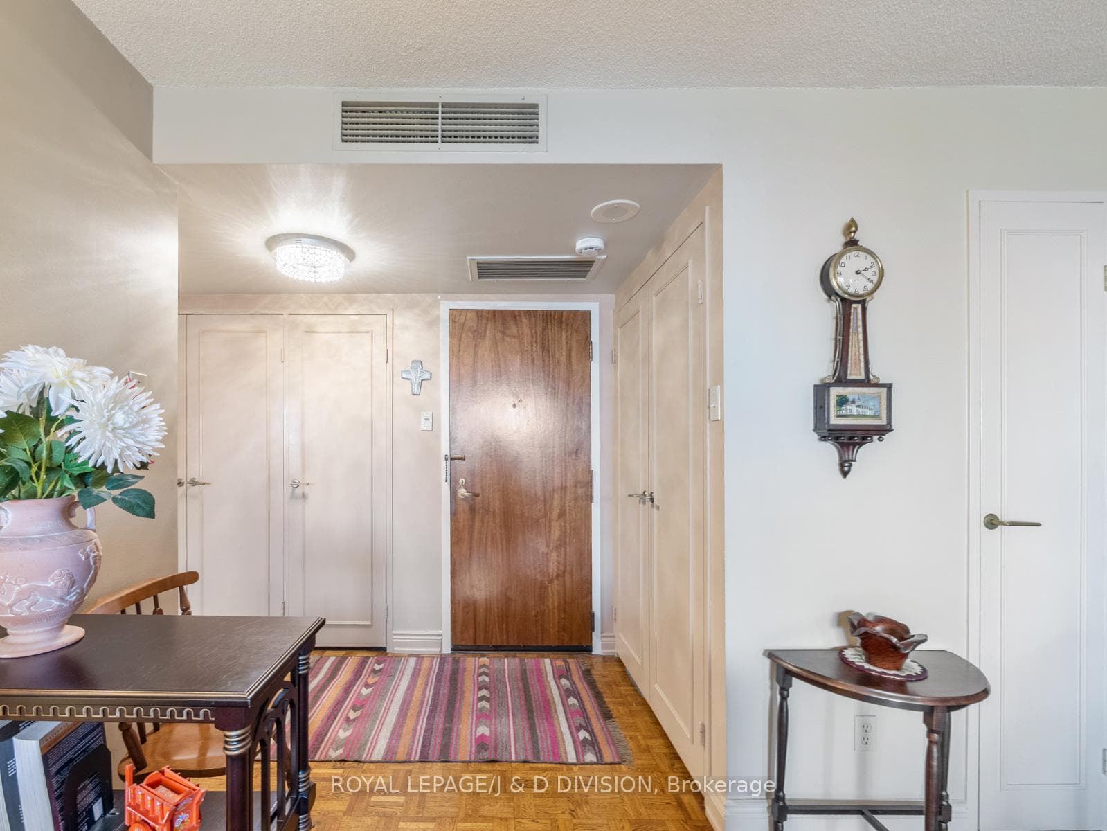 63 St Clair Avenue Unit 804 photo 10