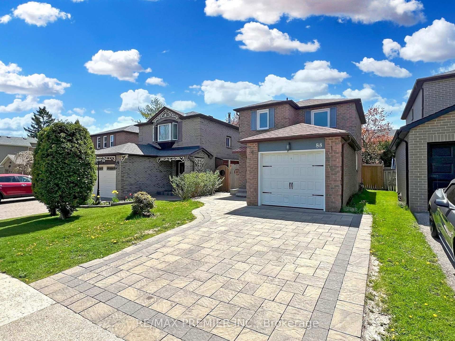 88 Radford Drive photo 3