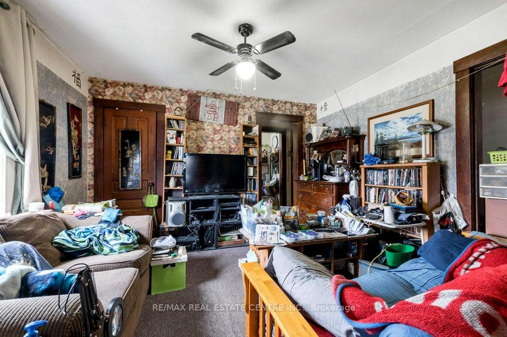 3 Grand Avenue photo 9