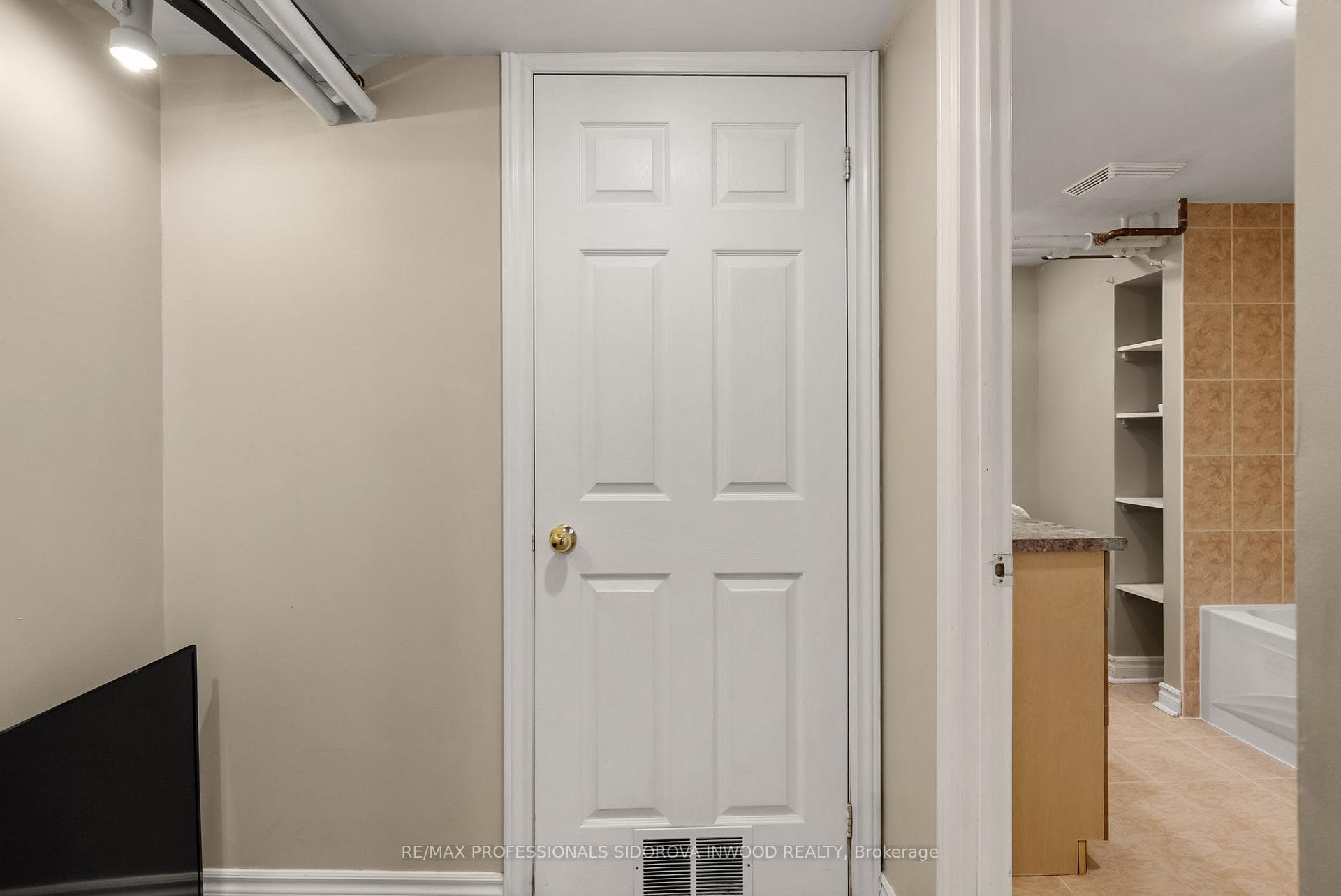 42 Coe Hill Drive photo 35