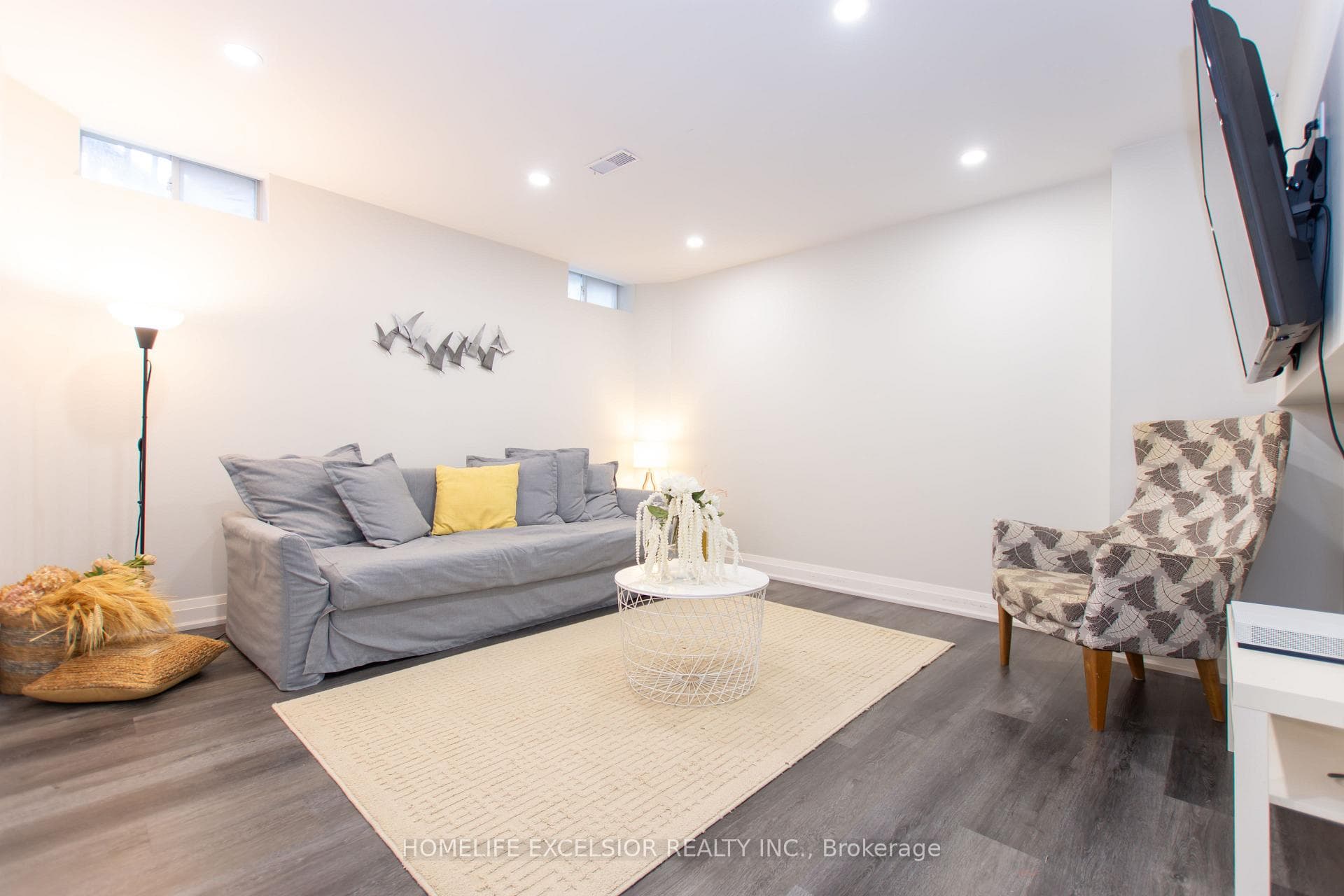 393 Savoline Boulevard photo 26