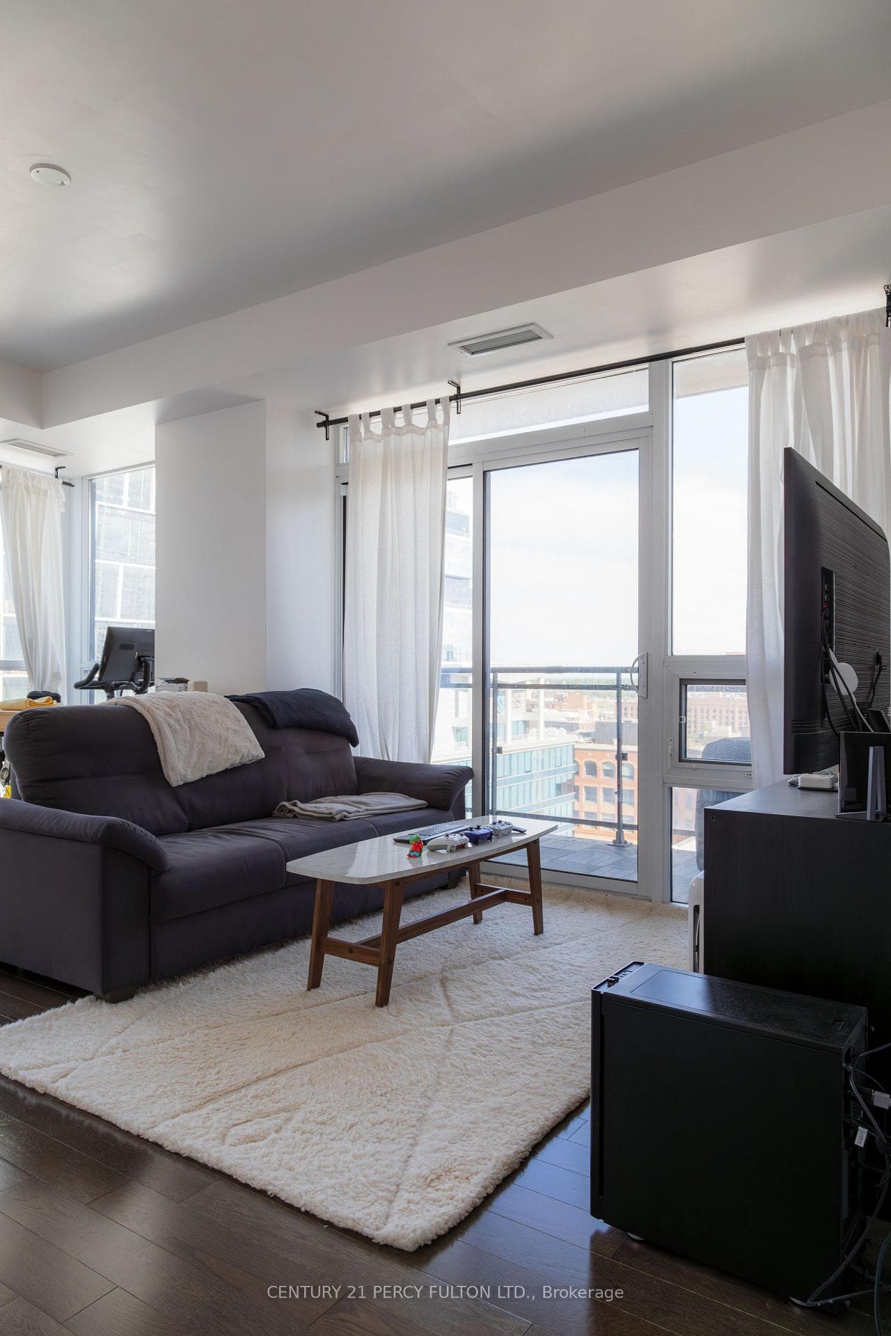 460 Adelaide Street Unit 1611 photo 7