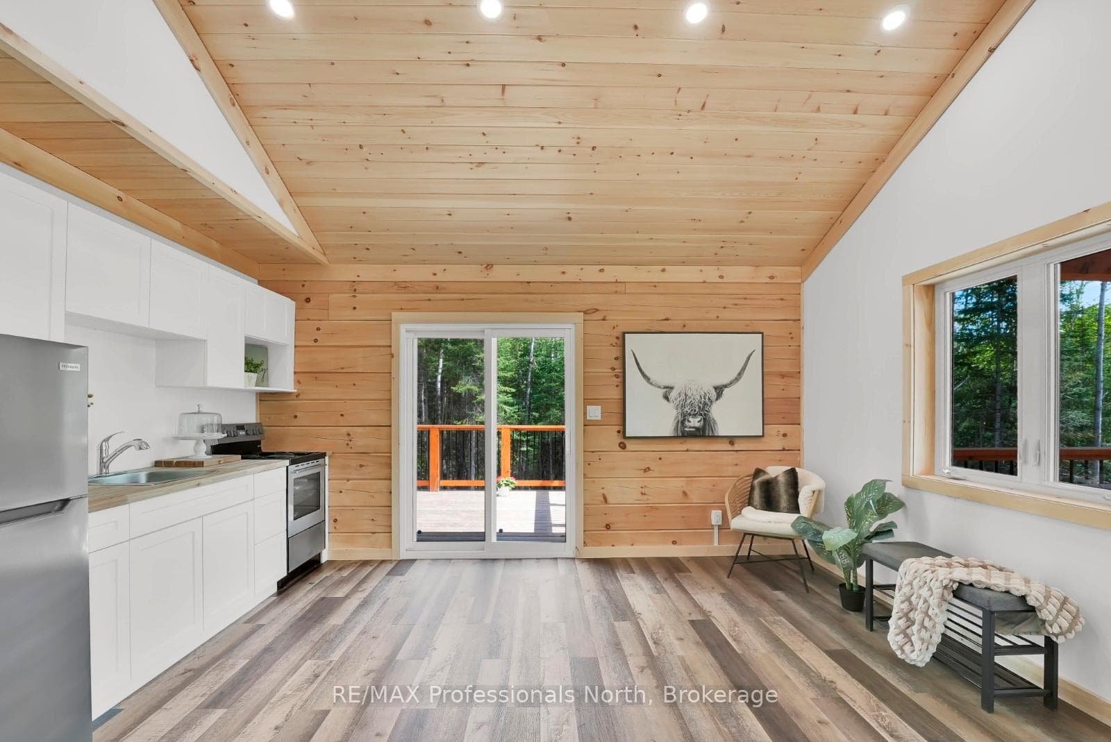 6587 Elephant Lake Road photo 9