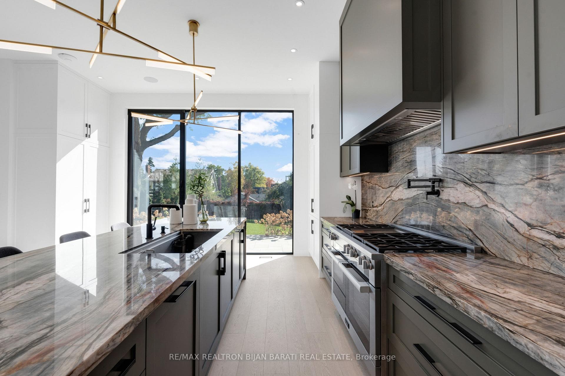 21 Idleswift Drive photo 18