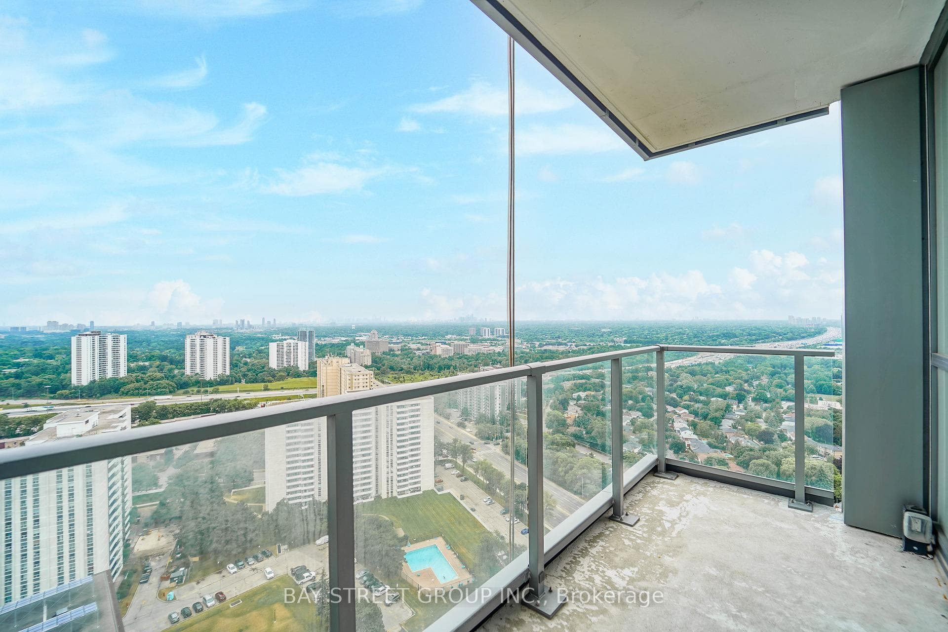 32 Forest Manor Road Unit 2610 photo 22