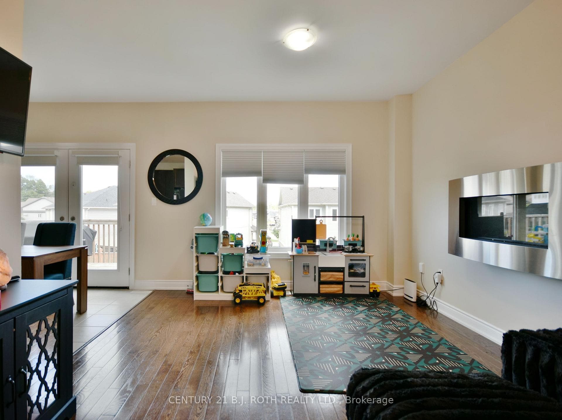 196 Diana Drive photo 8
