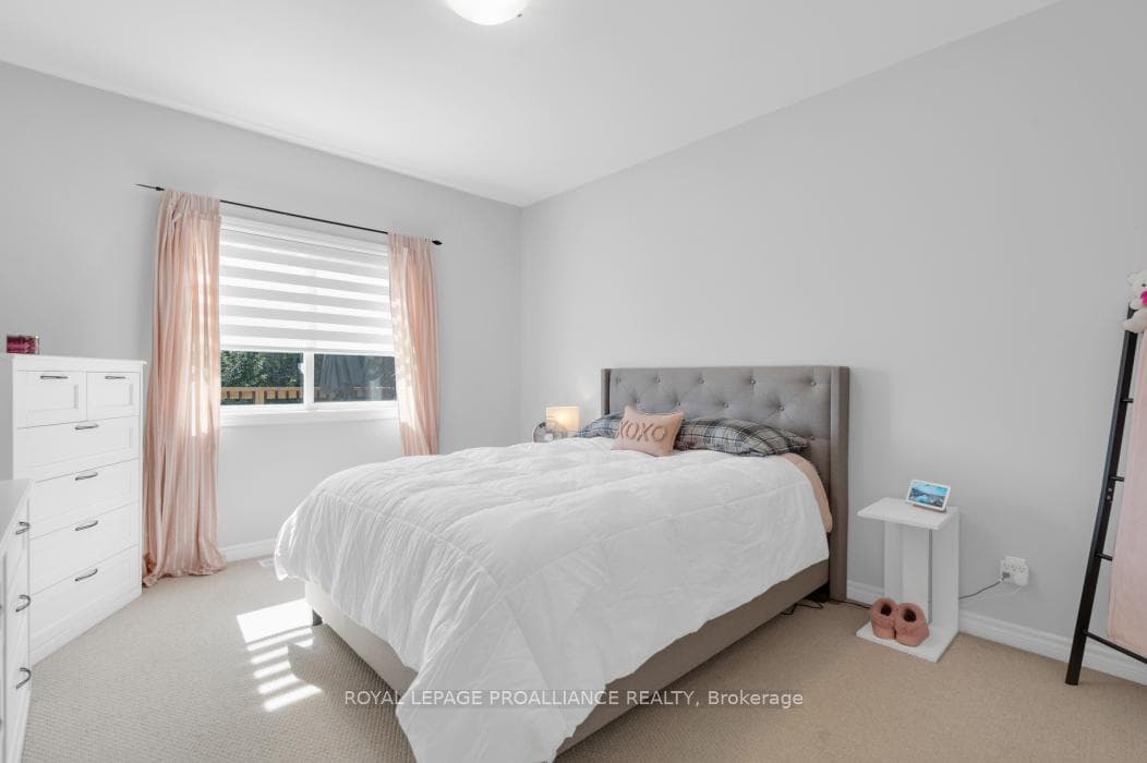 56 Redwood Drive photo 20