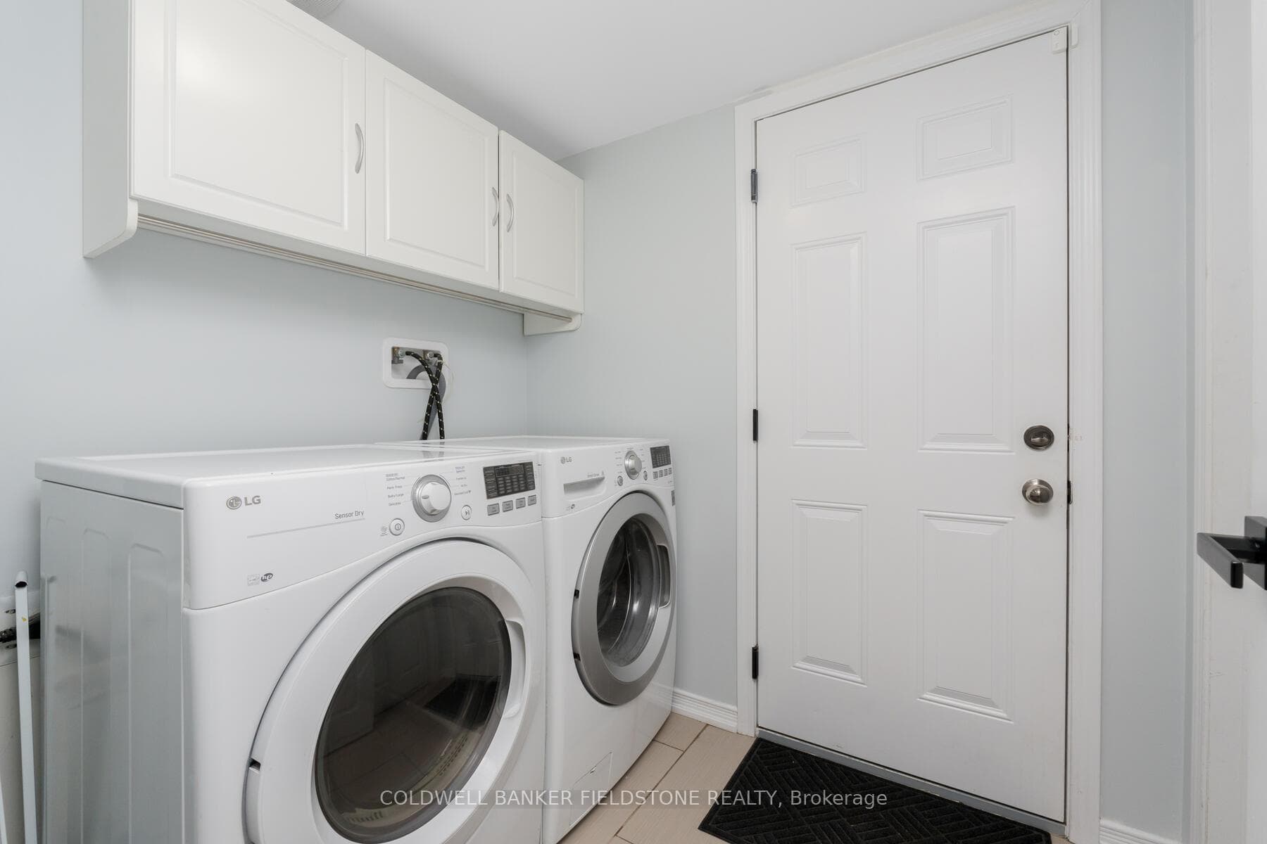 39 Golden Springs Drive photo 5