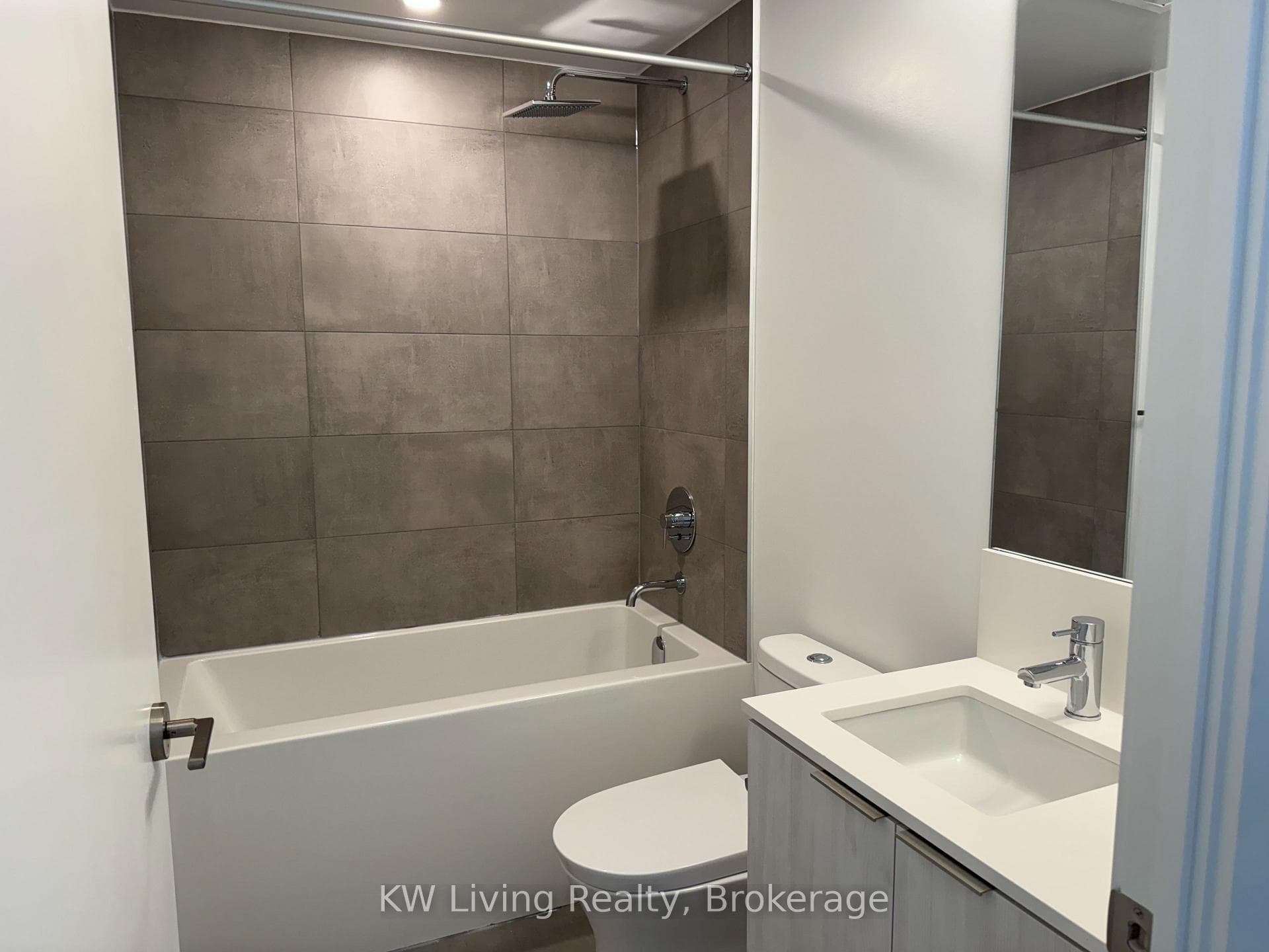 8 Wellesley Street Unit 4102 photo 23