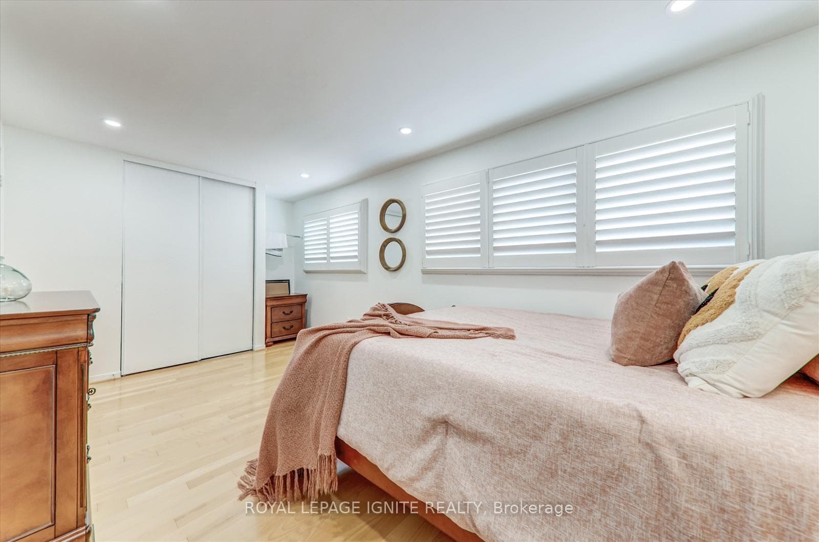 7 Halfway Avenue photo 24