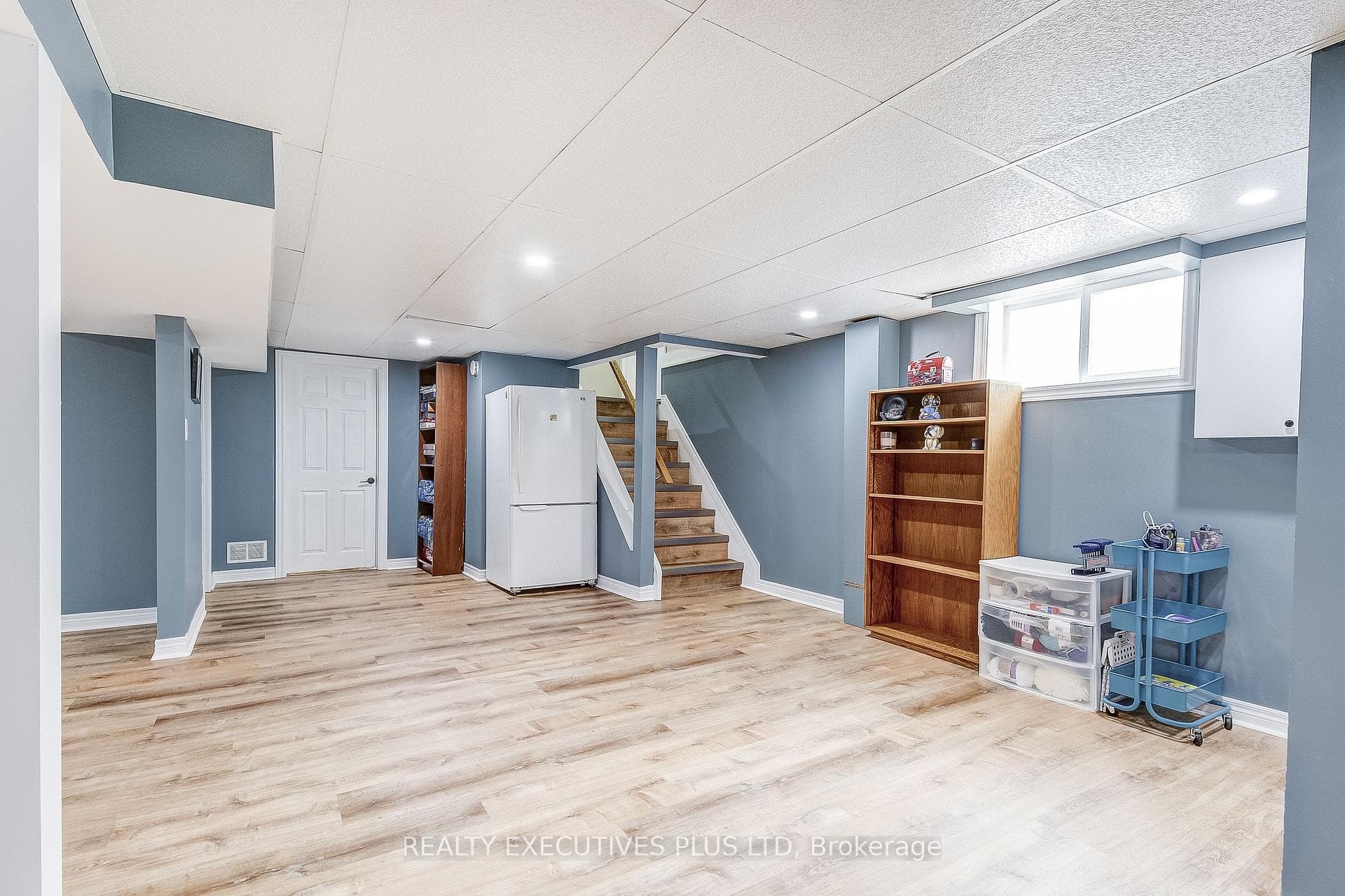 5304 Hodgson Avenue photo 20