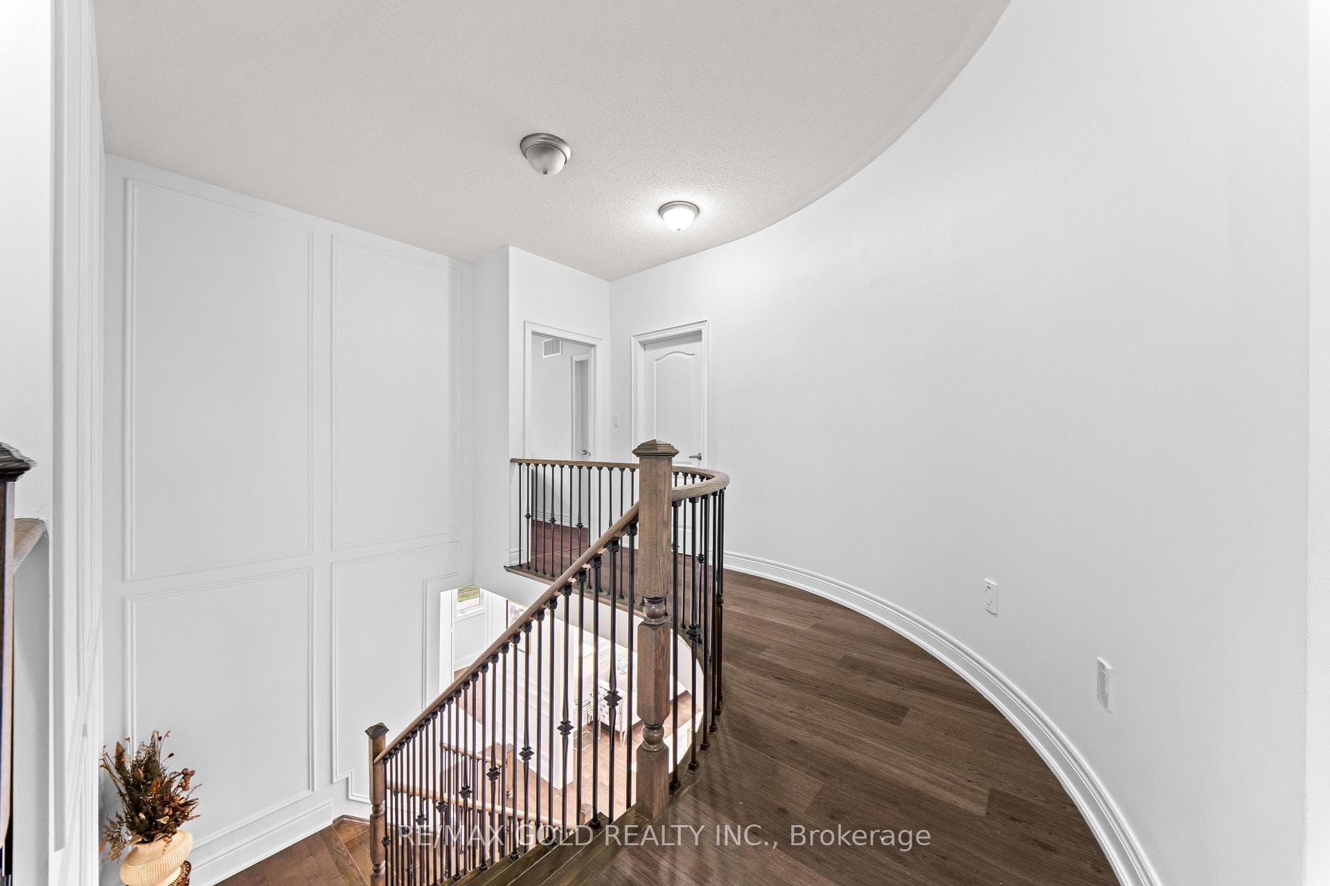 73 Squire Ellis Drive photo 16