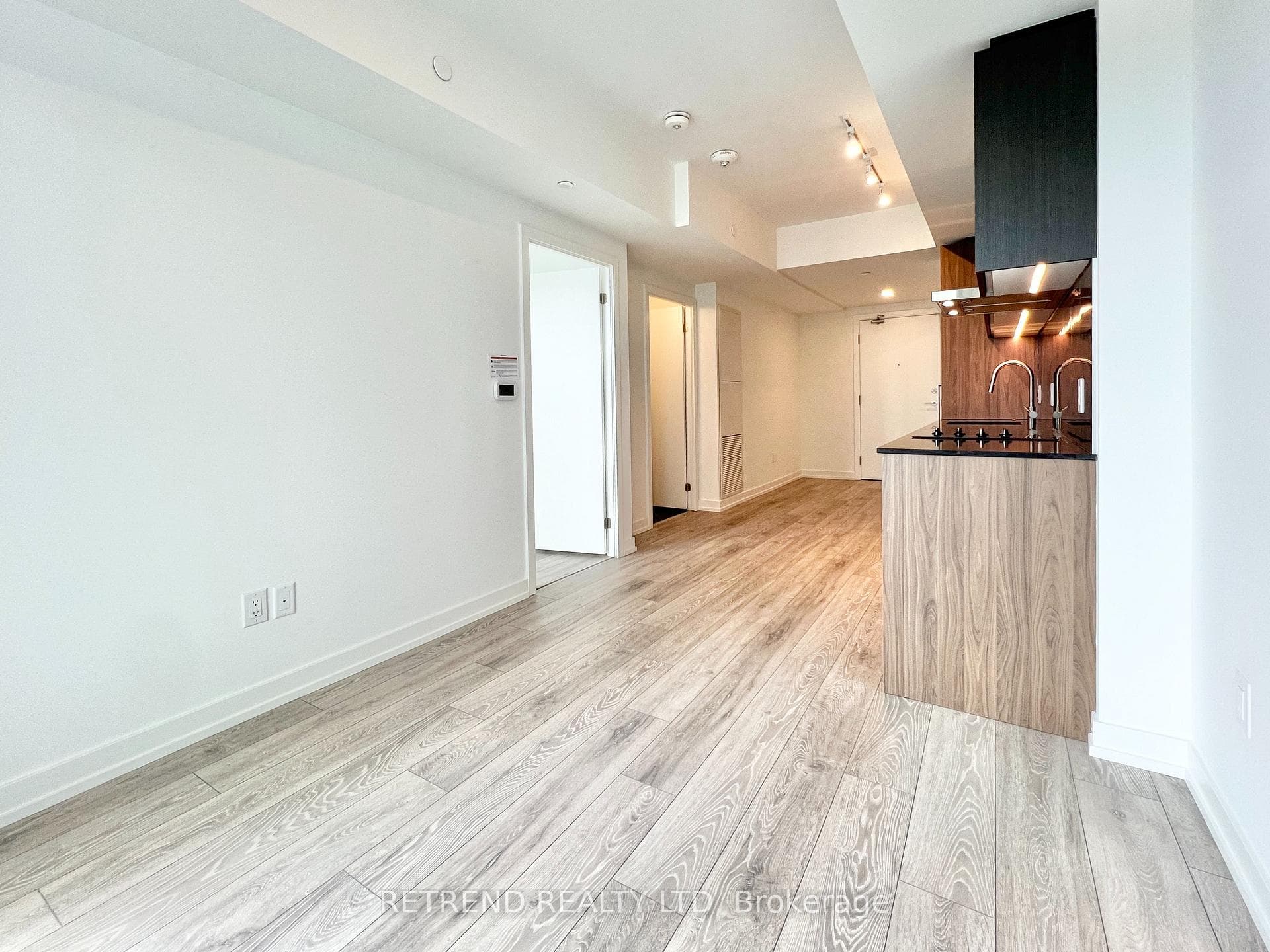 1100 Sheppard Avenue Unit 906 photo 5