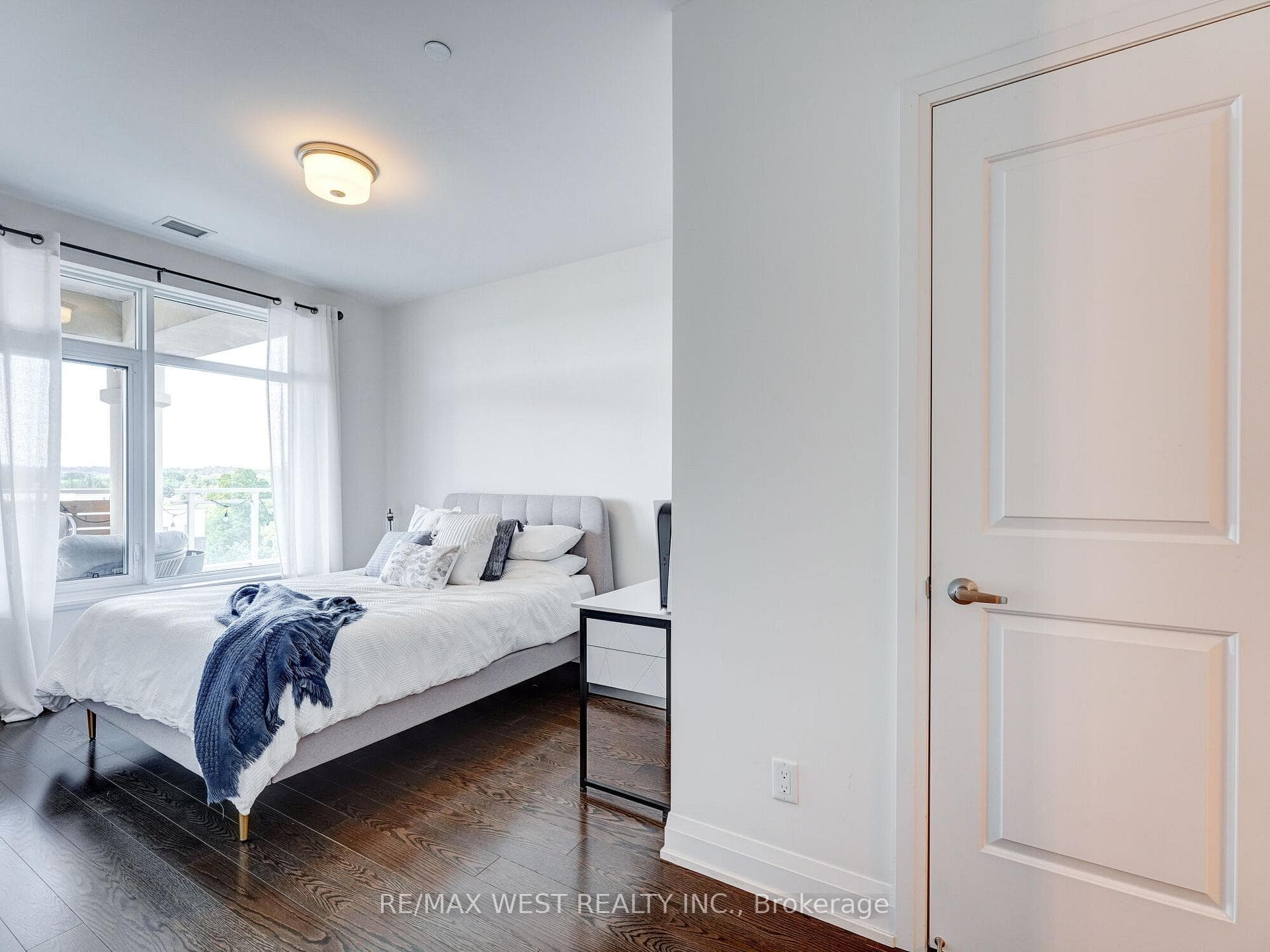 15277 Yonge Street Unit 503 photo 21