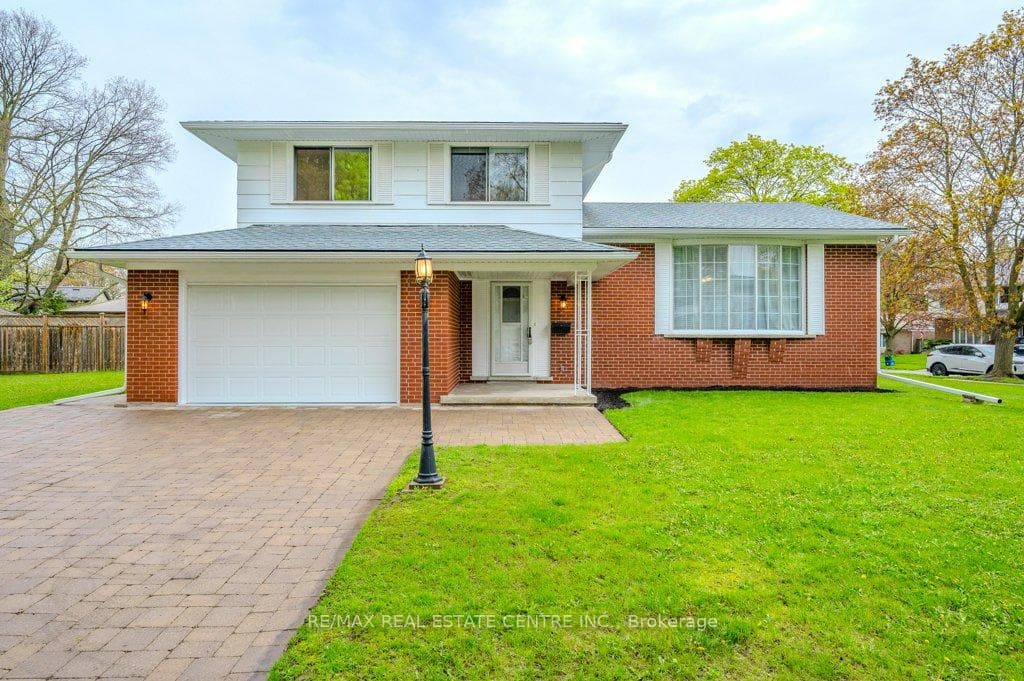 46 Penrose Avenue photo 1