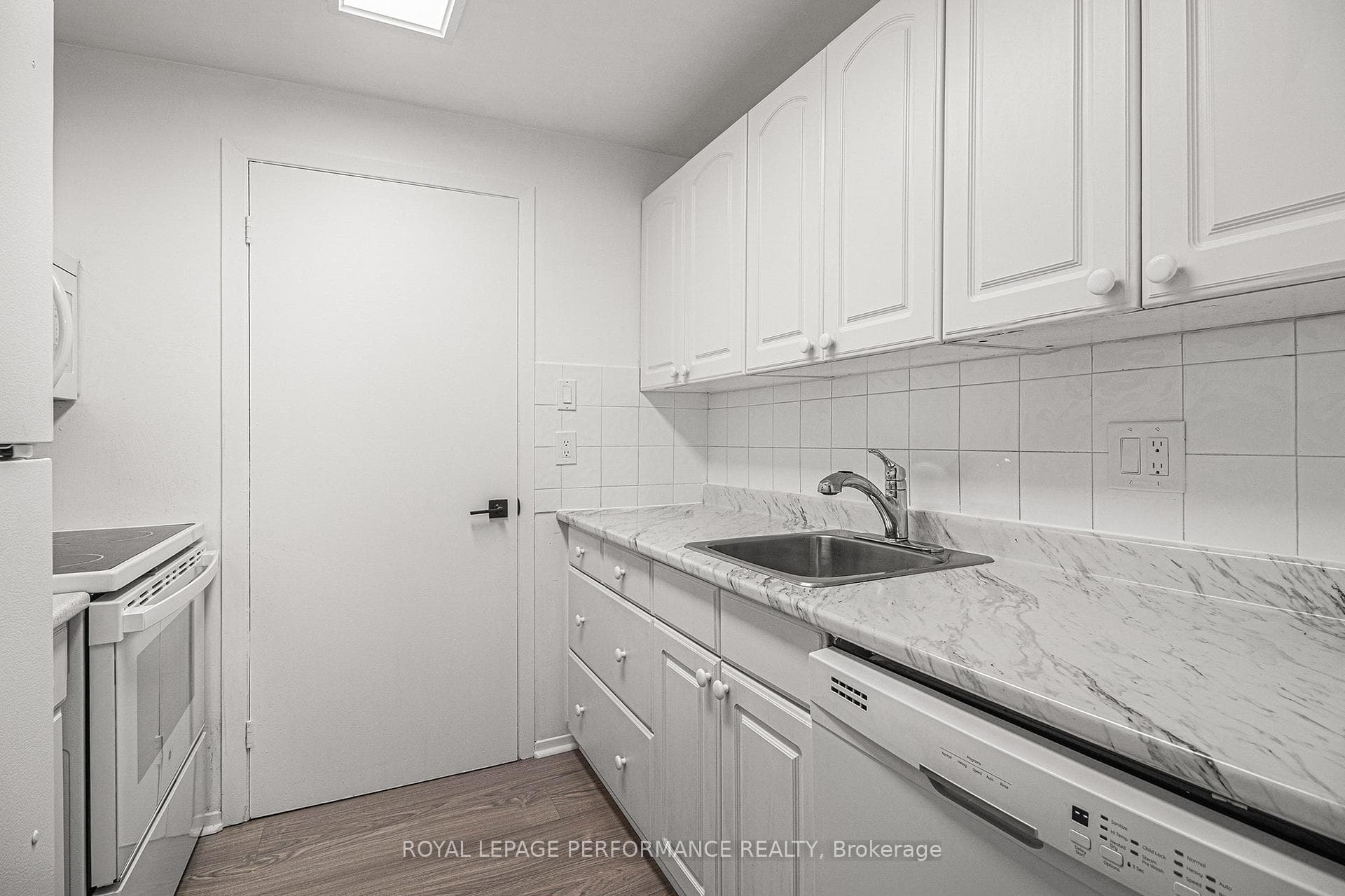 6532 Bilberry Drive Unit 402 photo 9