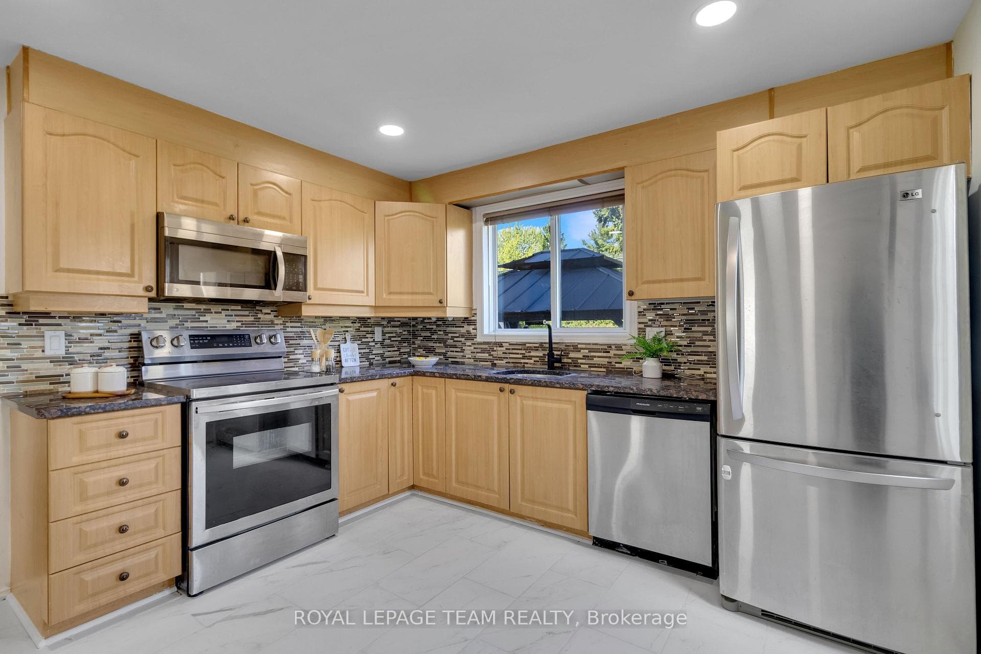 2 Brookhaven Court photo 13