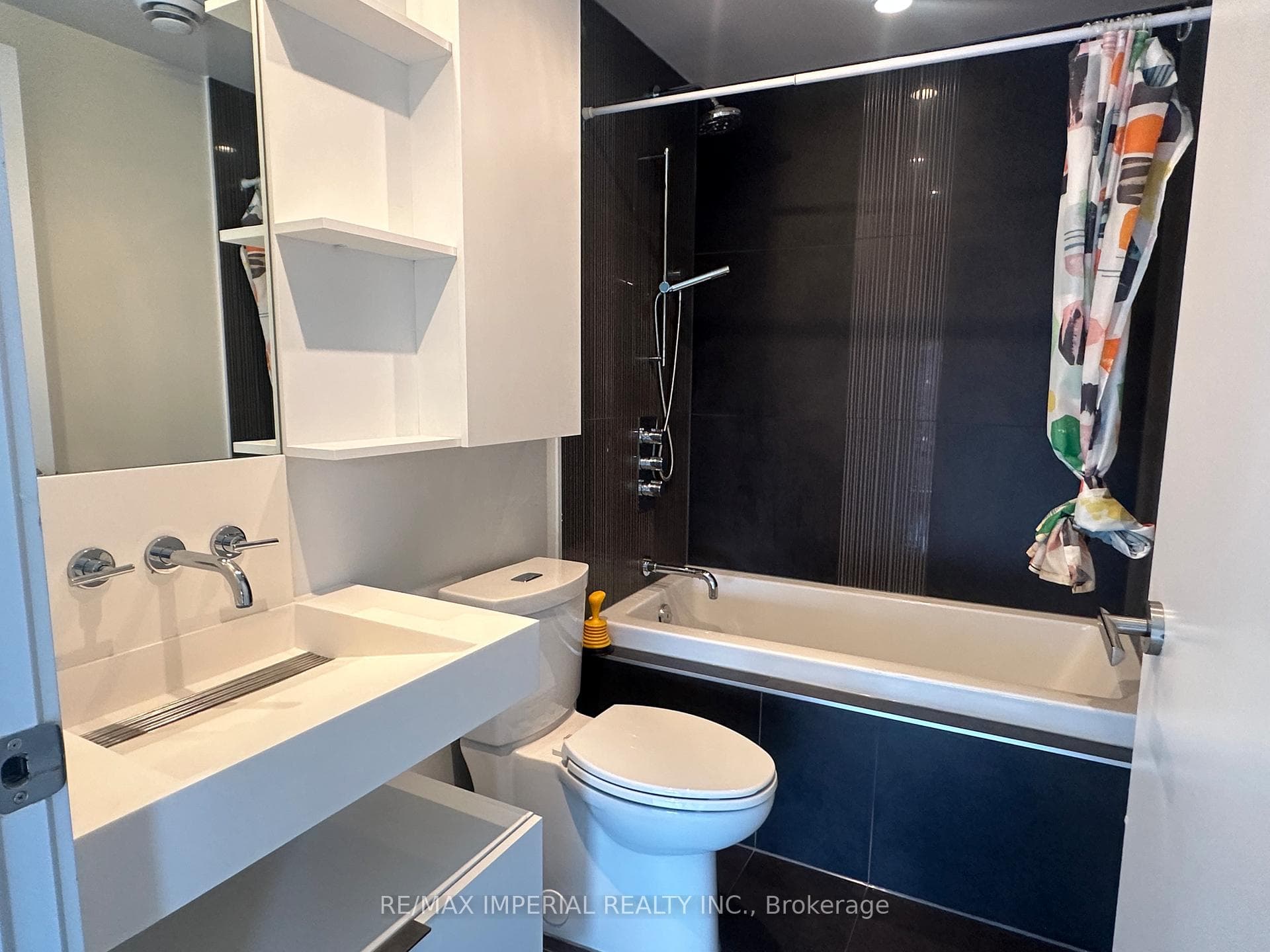 5 St Joseph Street Unit 2407 photo 3