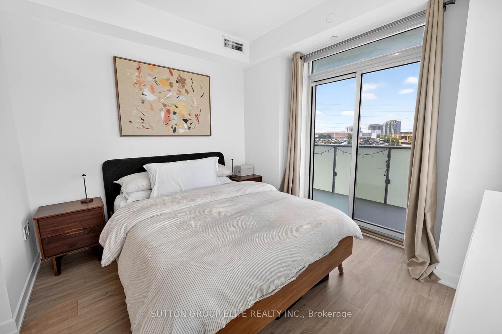 4699 Glen Erin Drive Unit 302 photo 17