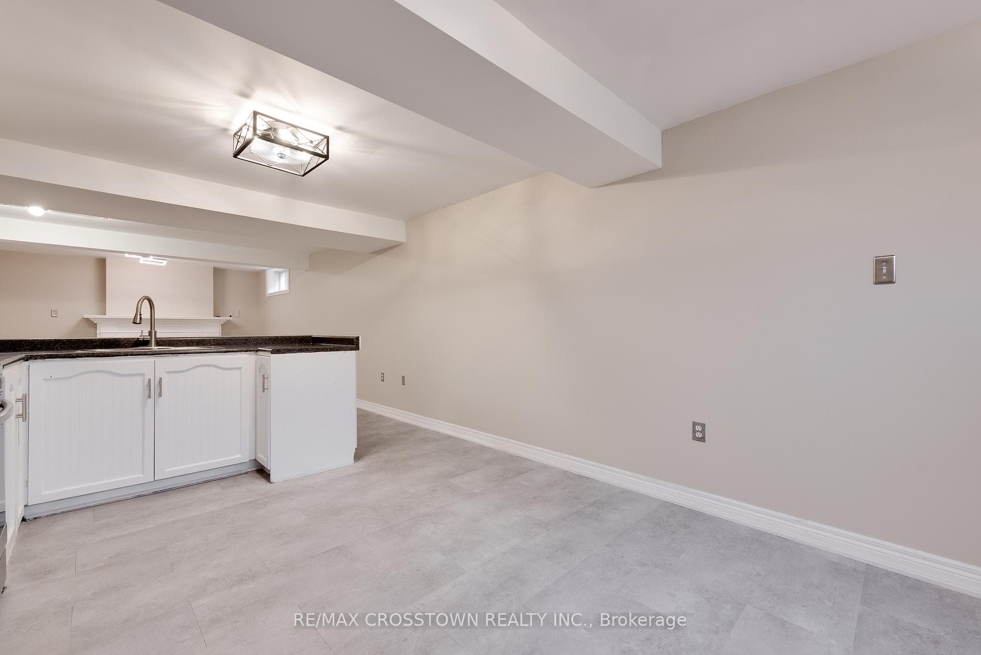 80 Marsellus Drive Unit Lower photo 15