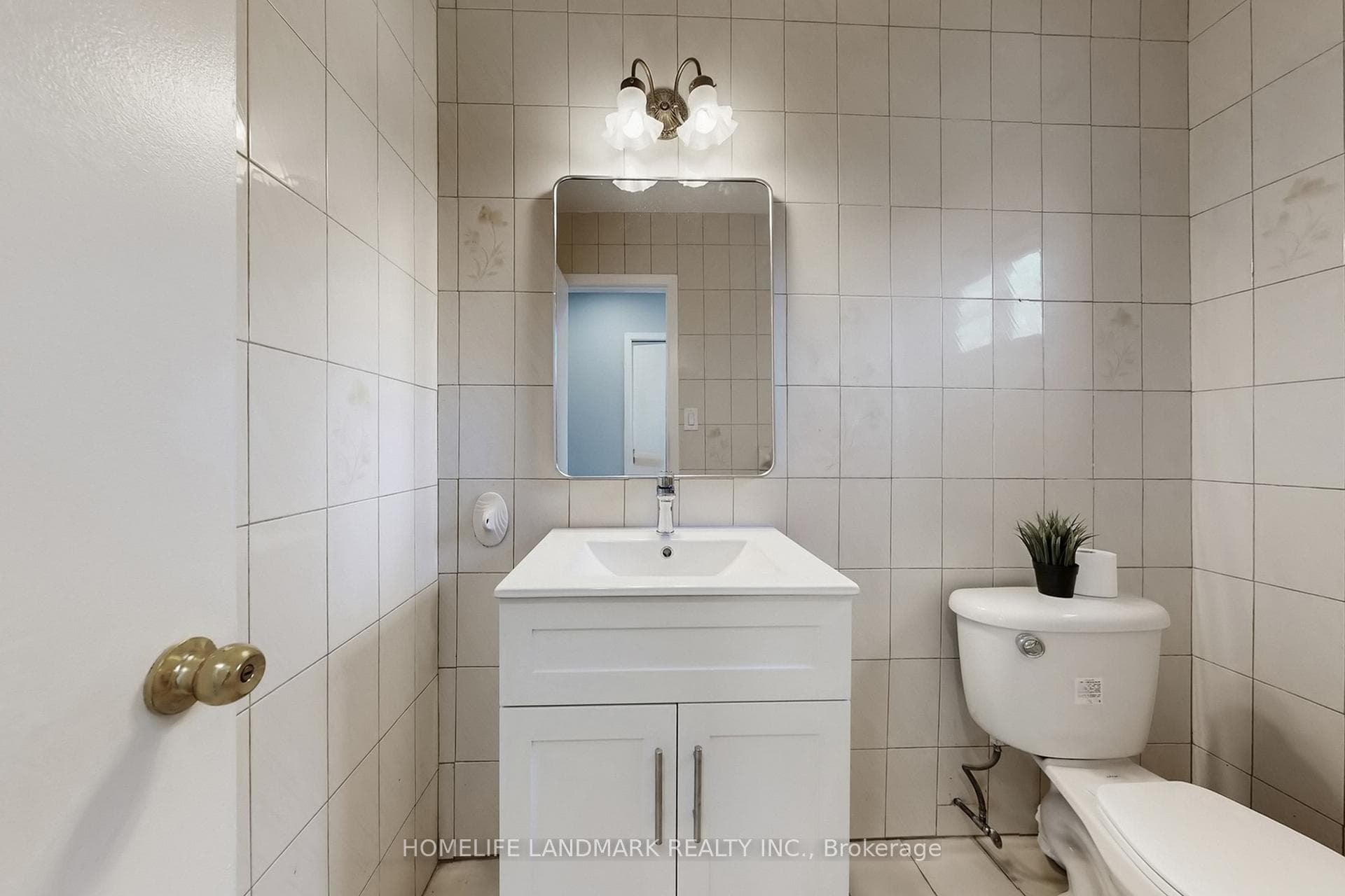 38 Pebblehill Square photo 33