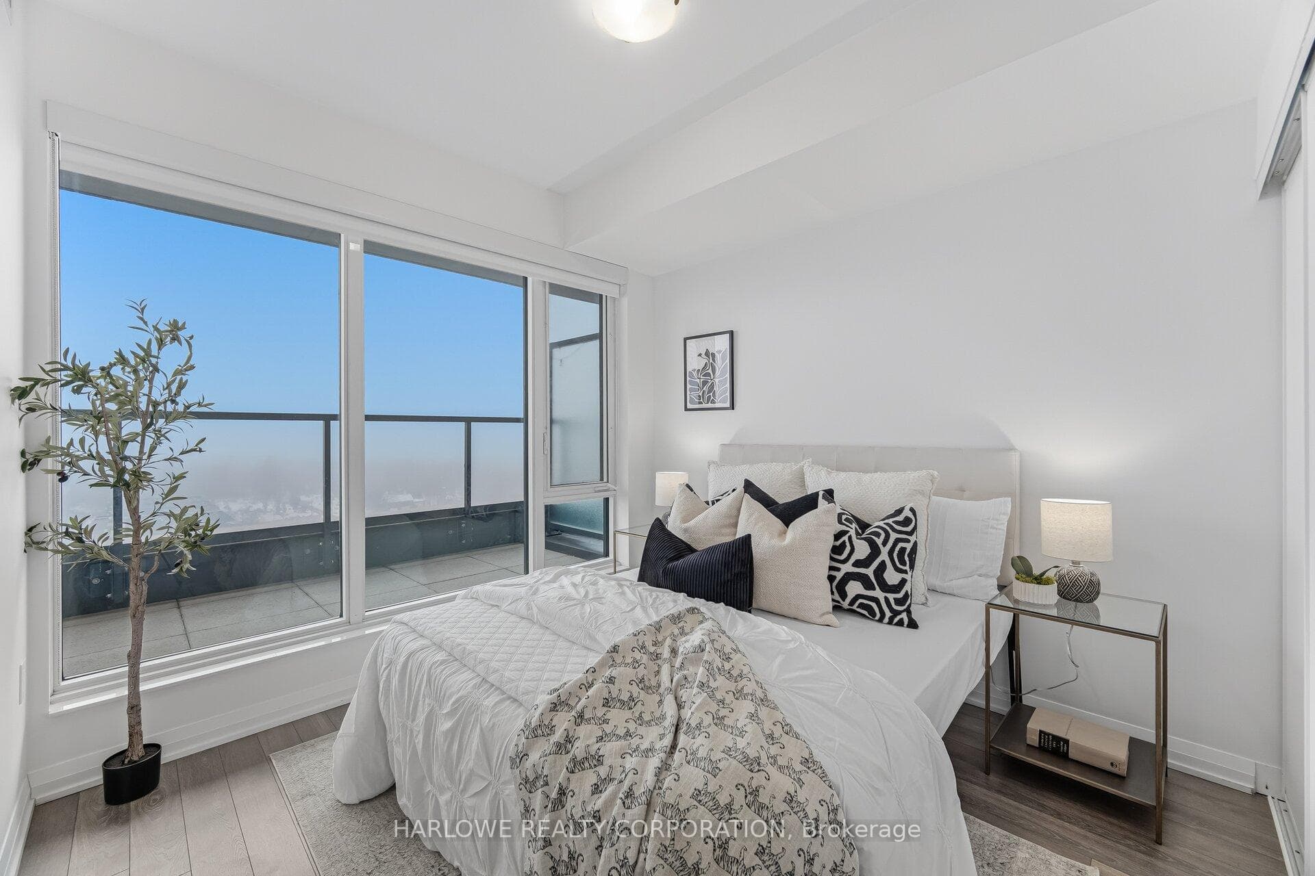 99 Eagle Rock Way Unit 720 photo 28