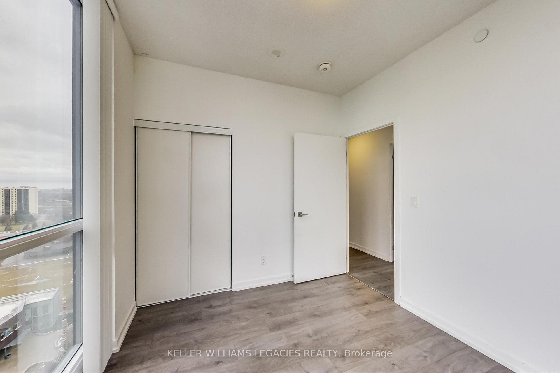 56 Forest Manor Road Unit 1710 photo 25