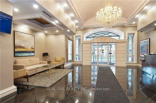 7 Lorraine Drive Unit 906 photo 19
