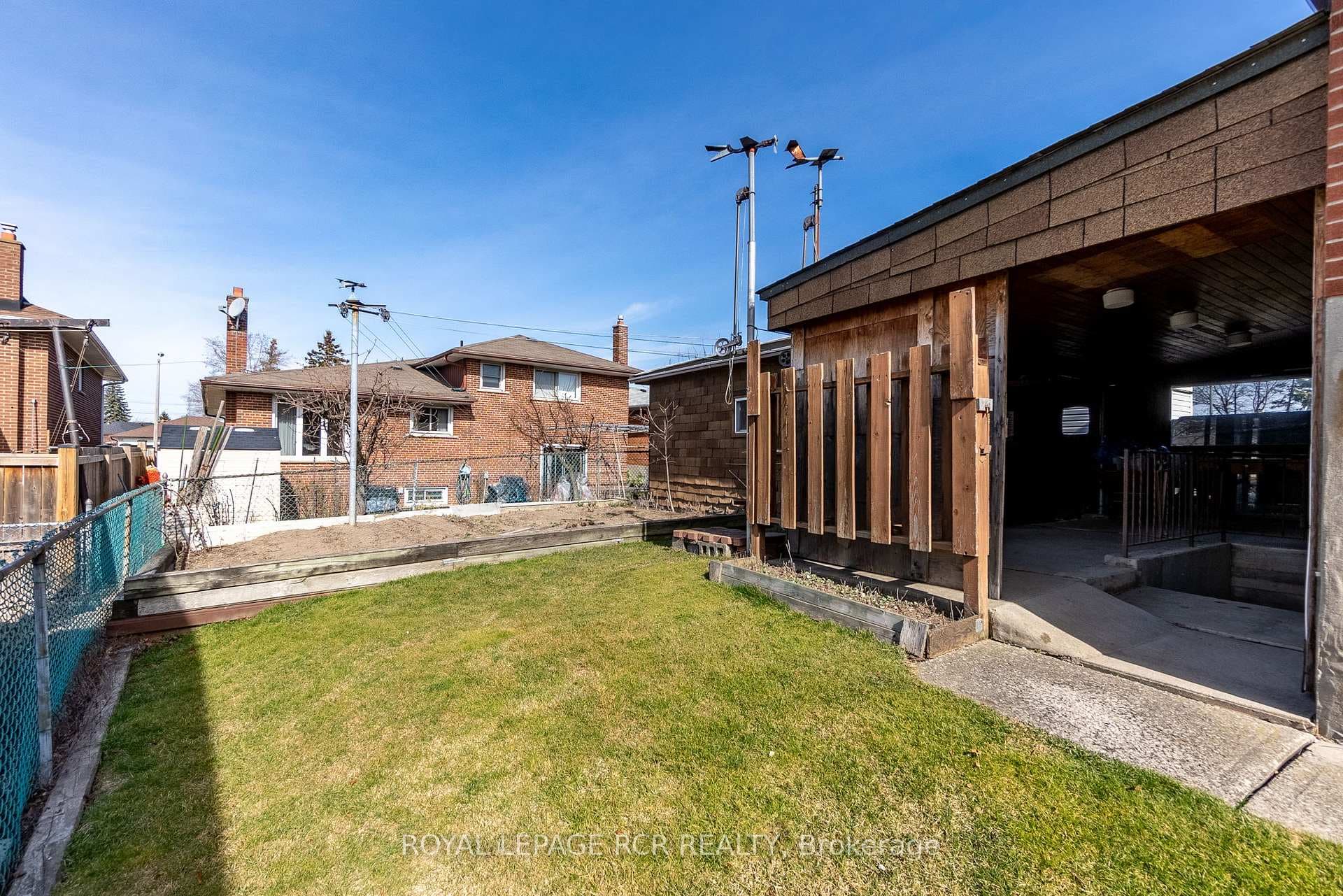 5 Slane Court photo 33