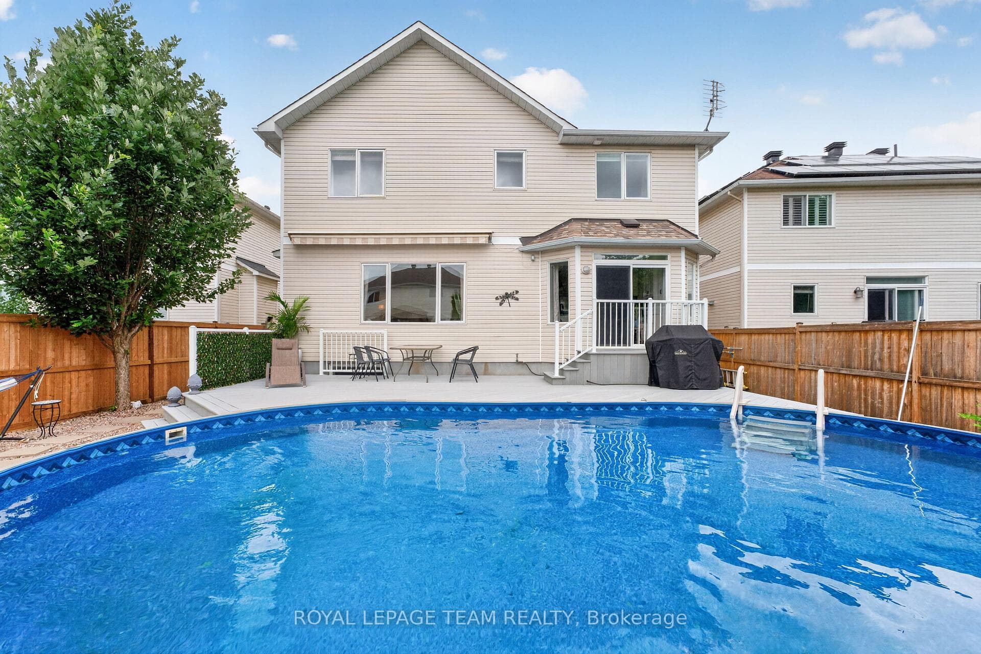 12 Forillon Crescent photo 48