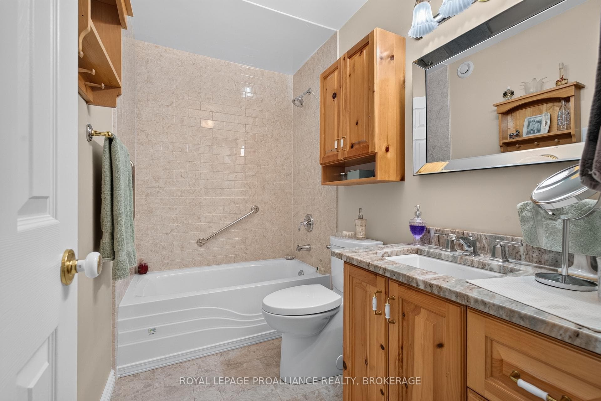 6930 Perth Road photo 19