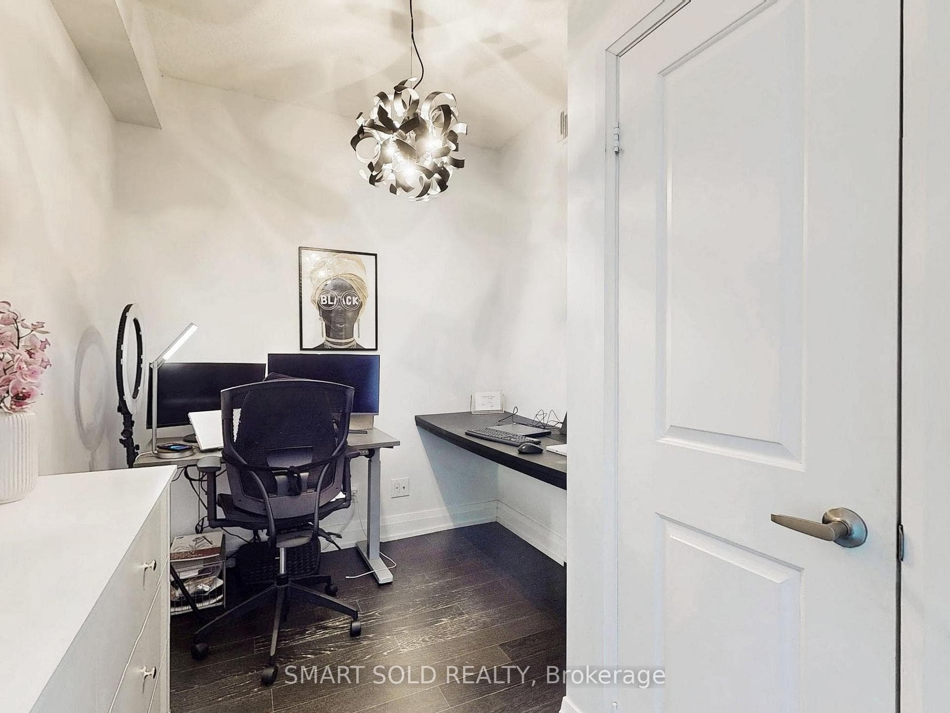 65 Speers Road Unit 1710 photo 17