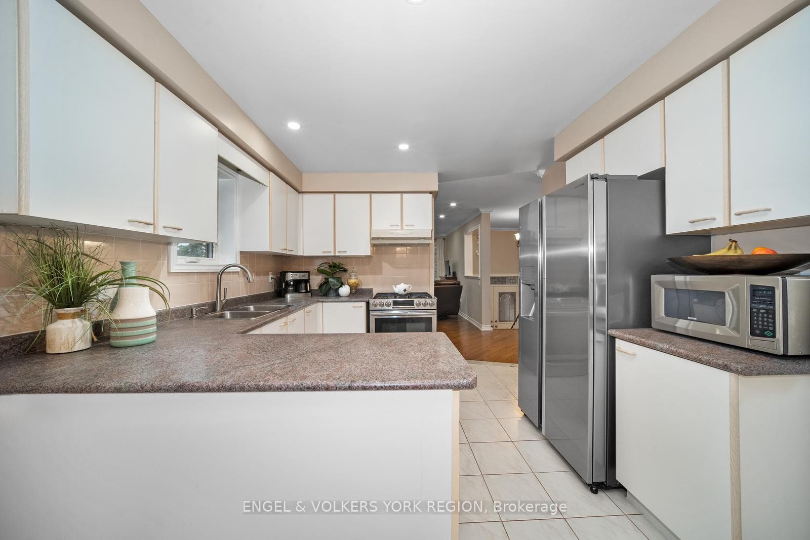 34 Sunkist Valley Road photo 13