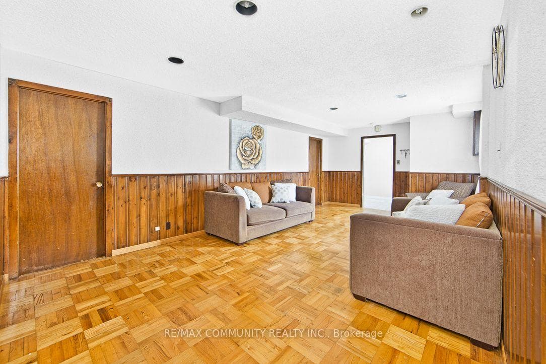 17 Tineta Crescent photo 4