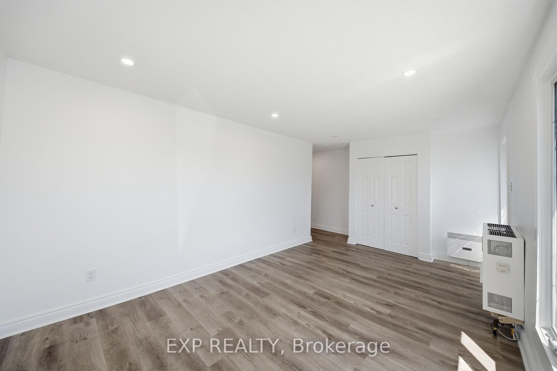 3160 GENDRON Road Unit 1 photo 13
