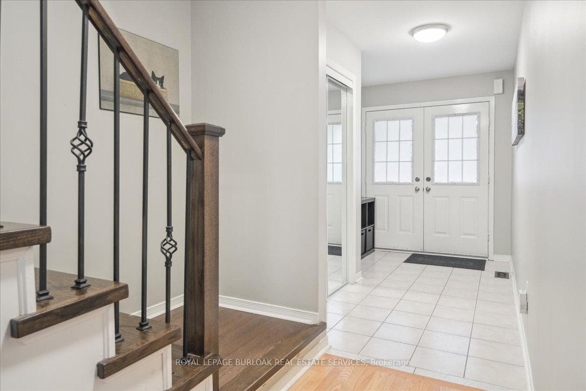 5104 Tree Court photo 6