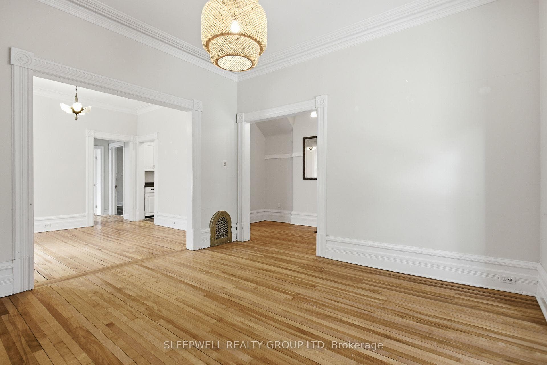 80 Fourth Avenue photo 8