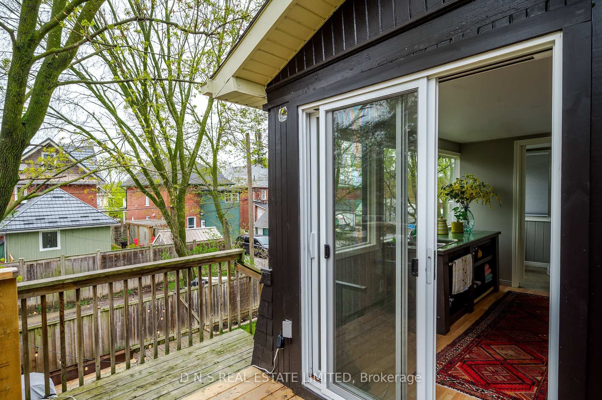 312 Elias Avenue photo 21